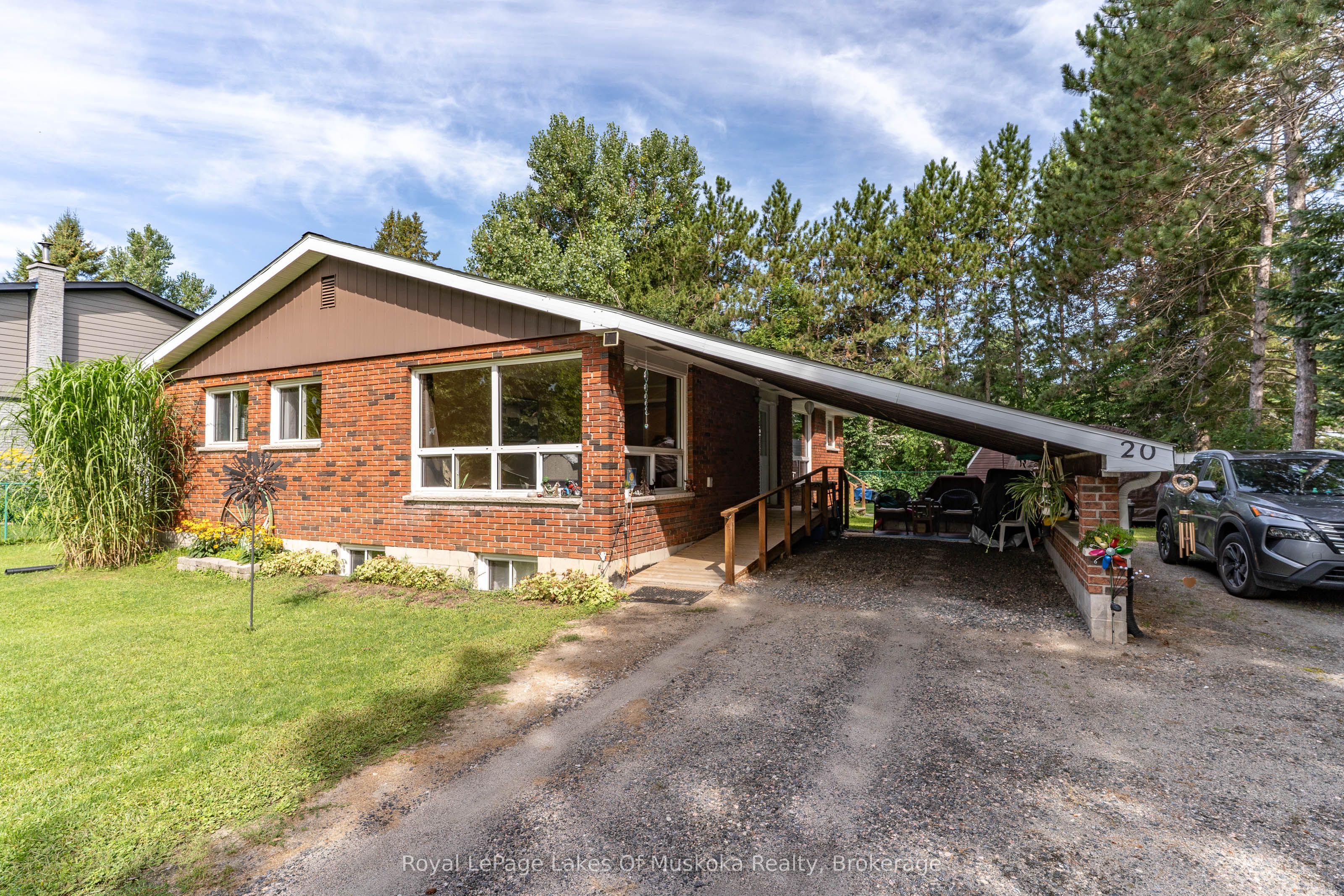 20 Sander Drive, Bracebridge, ON P1L 1K6