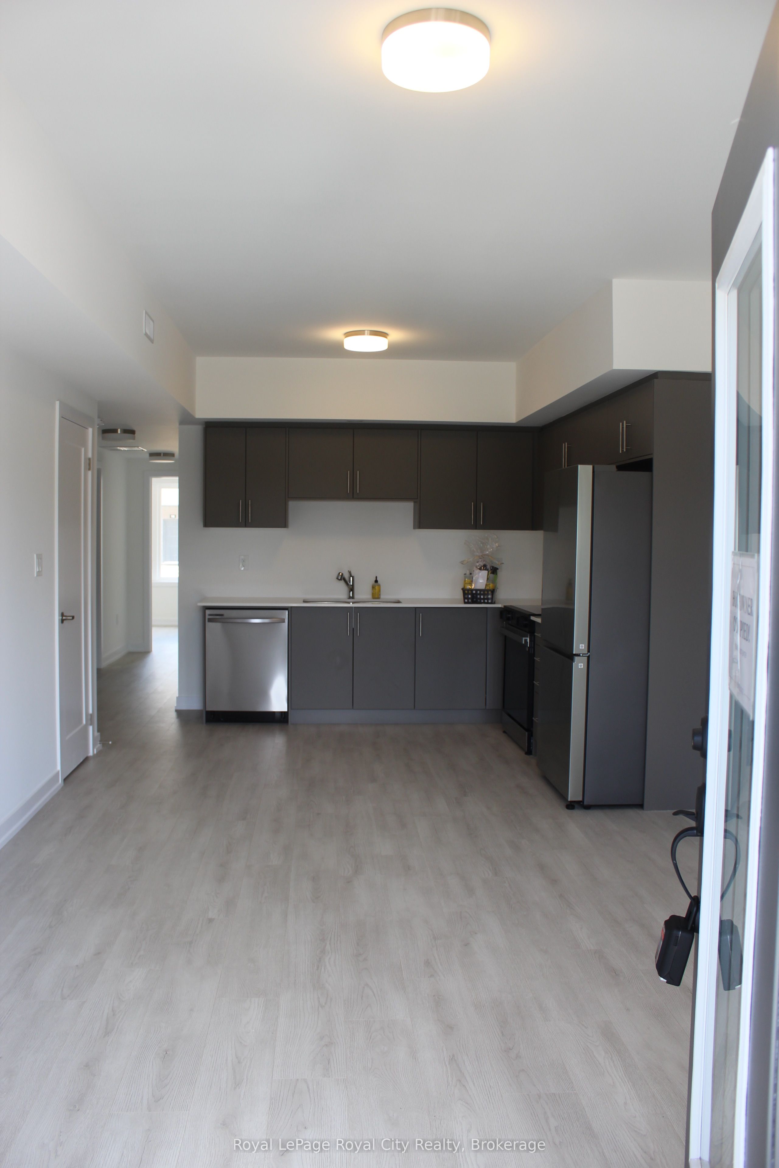 42 Lowes Road W 48, Guelph, ON N1G 0H6 photo 4