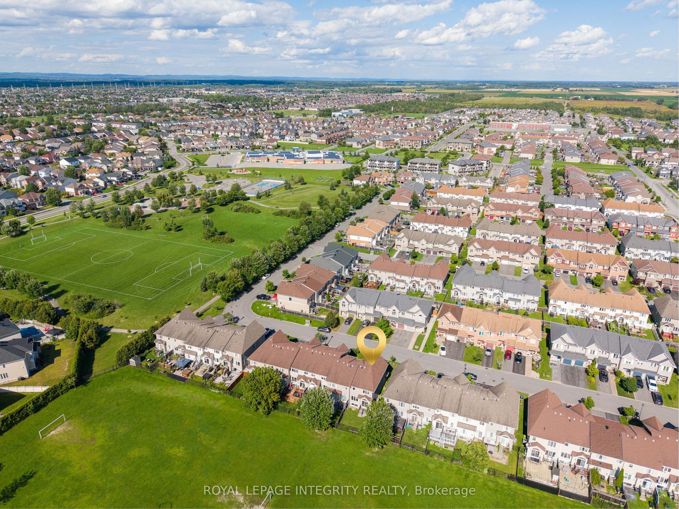 132 Silvermoon Crescent, Orleans - Cumberland and Area, ON K4A 0P5 photo 3