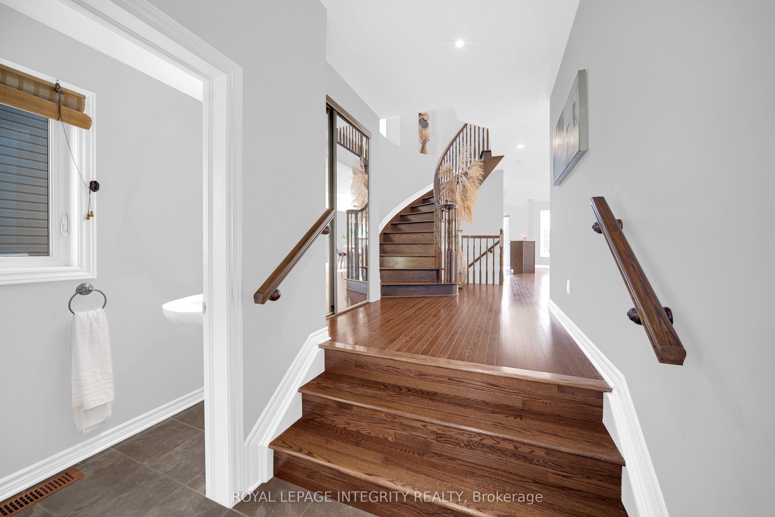 132 Silvermoon Crescent, Orleans - Cumberland and Area, ON K4A 0P5 photo 5
