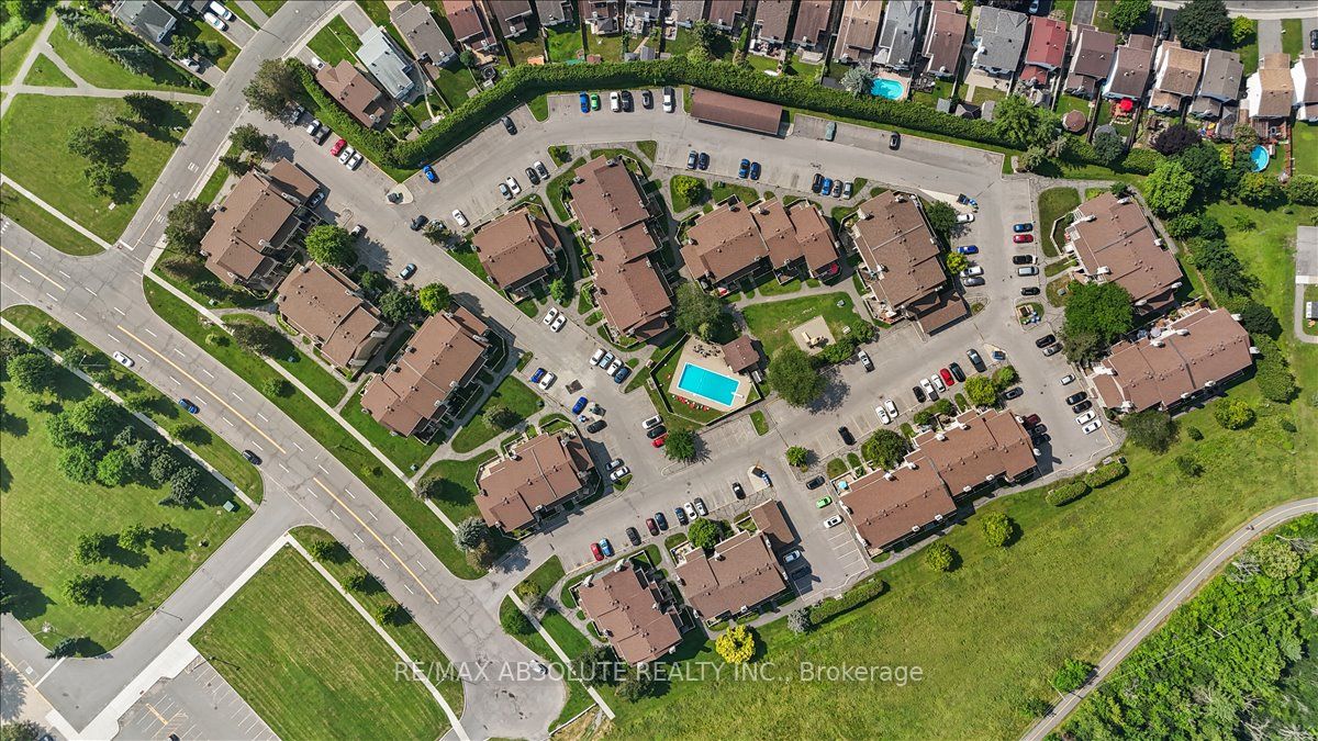 794 St. Andre Drive 56A, Orleans - Convent Glen and Area, ON K1C 4R4 photo 4