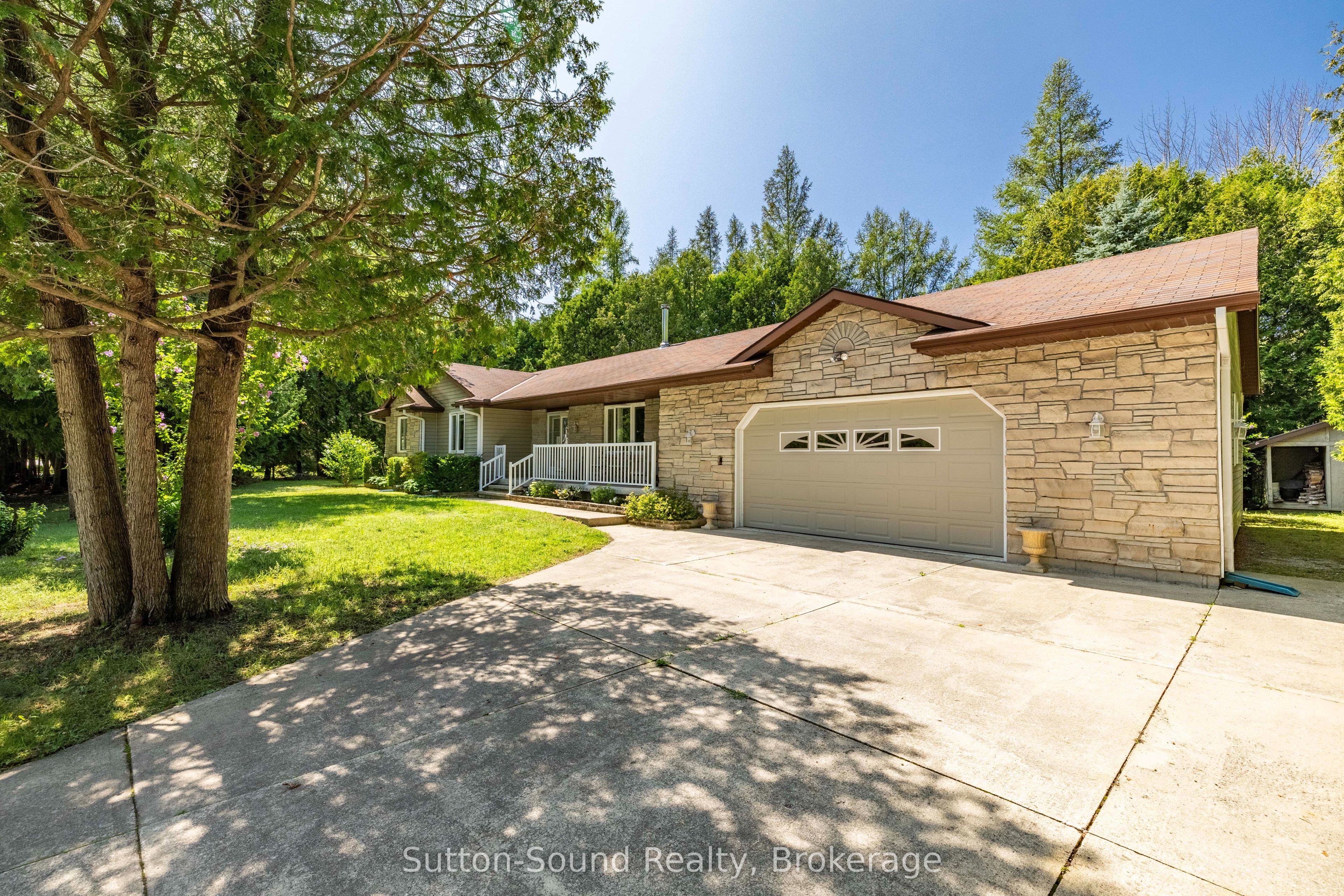 14 Shamrock Boulevard, South Bruce Peninsula, ON N0H 2N0 photo 2