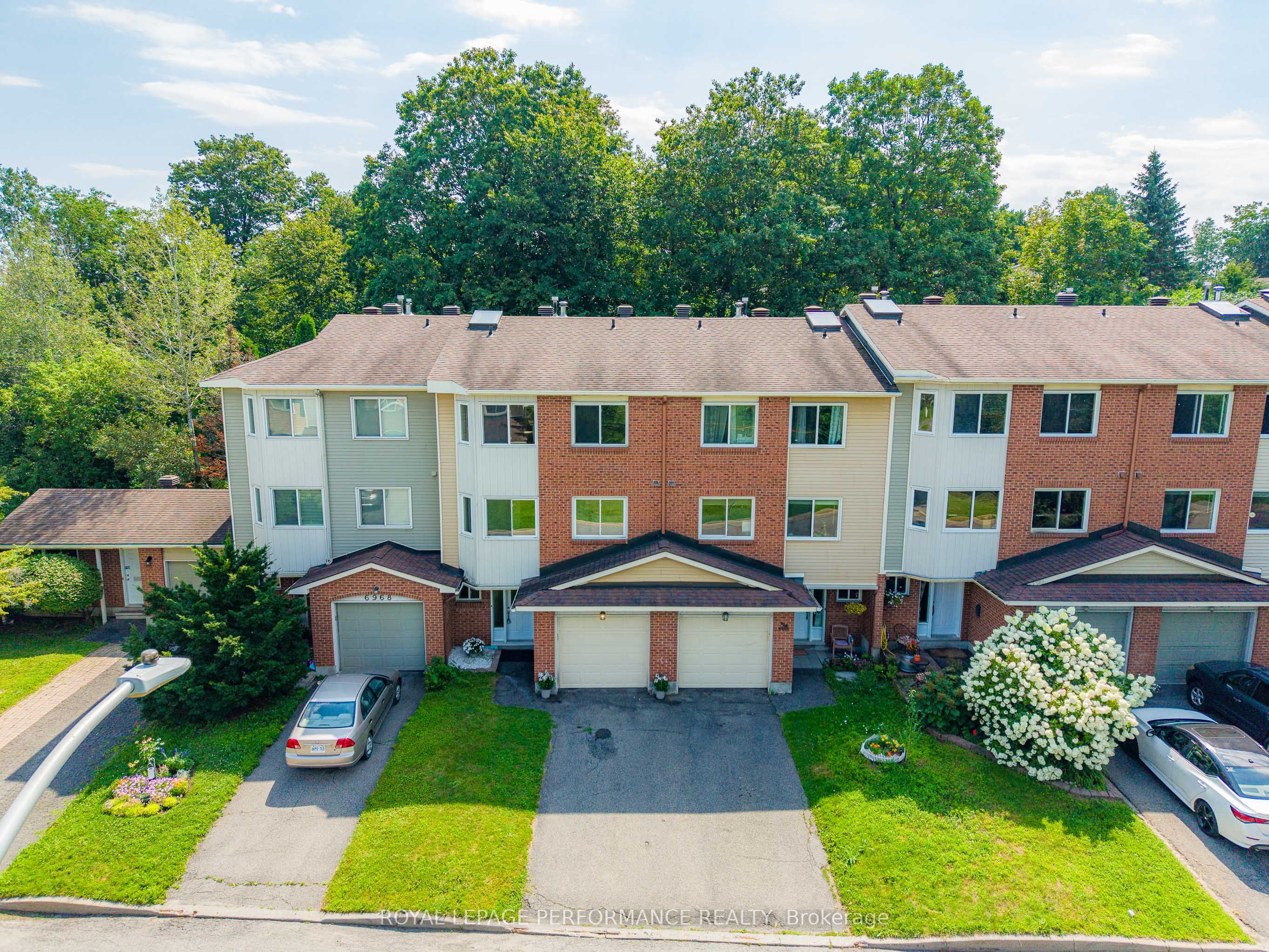 6966 Bois Avenue, Orleans - Convent Glen and Area, ON K1C 5L5