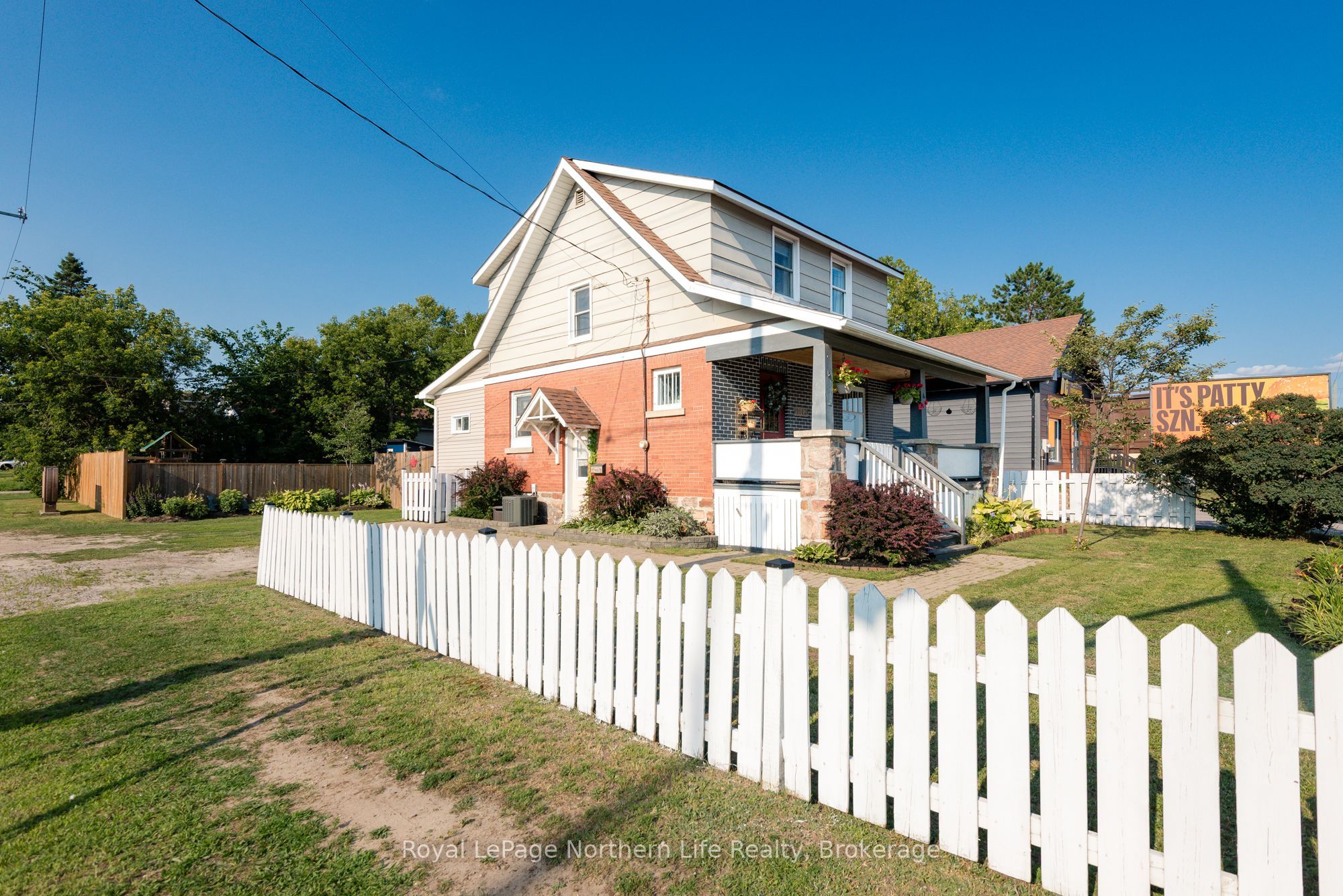 1612 Cassells Street, North Bay, ON P1B 4C5 photo 4