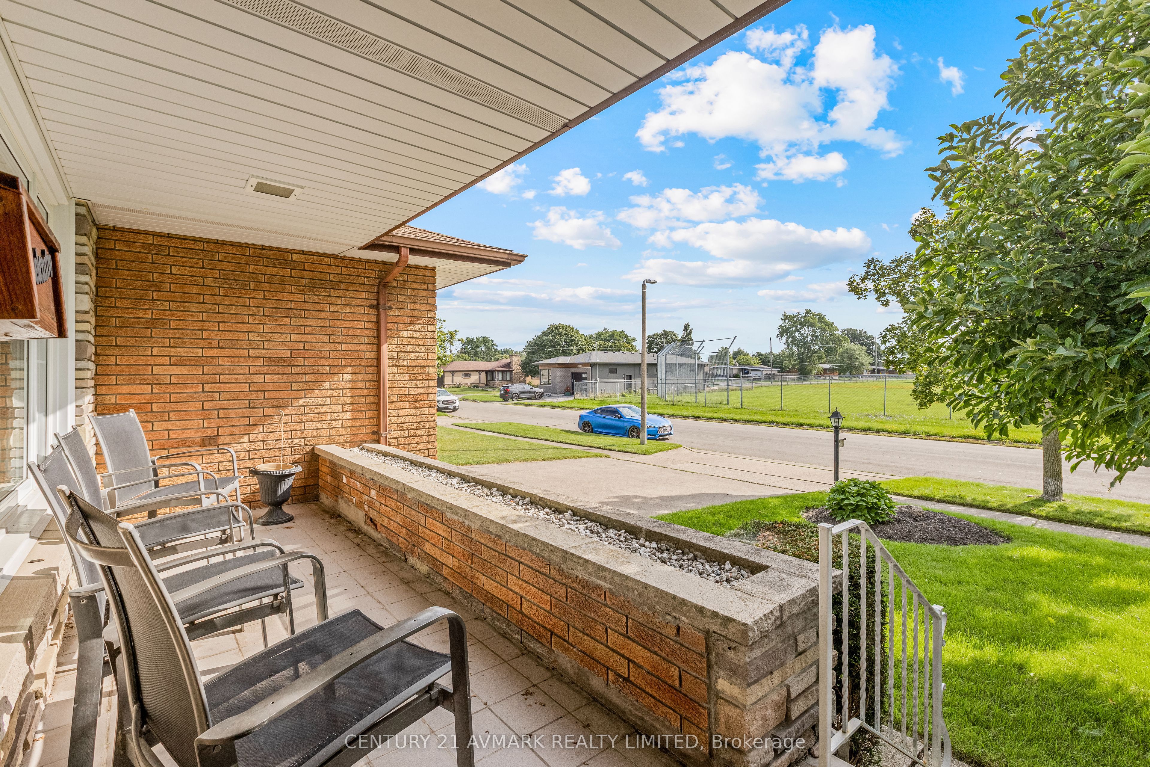54 Classic Avenue, Welland, ON L3B 1P5 photo 5