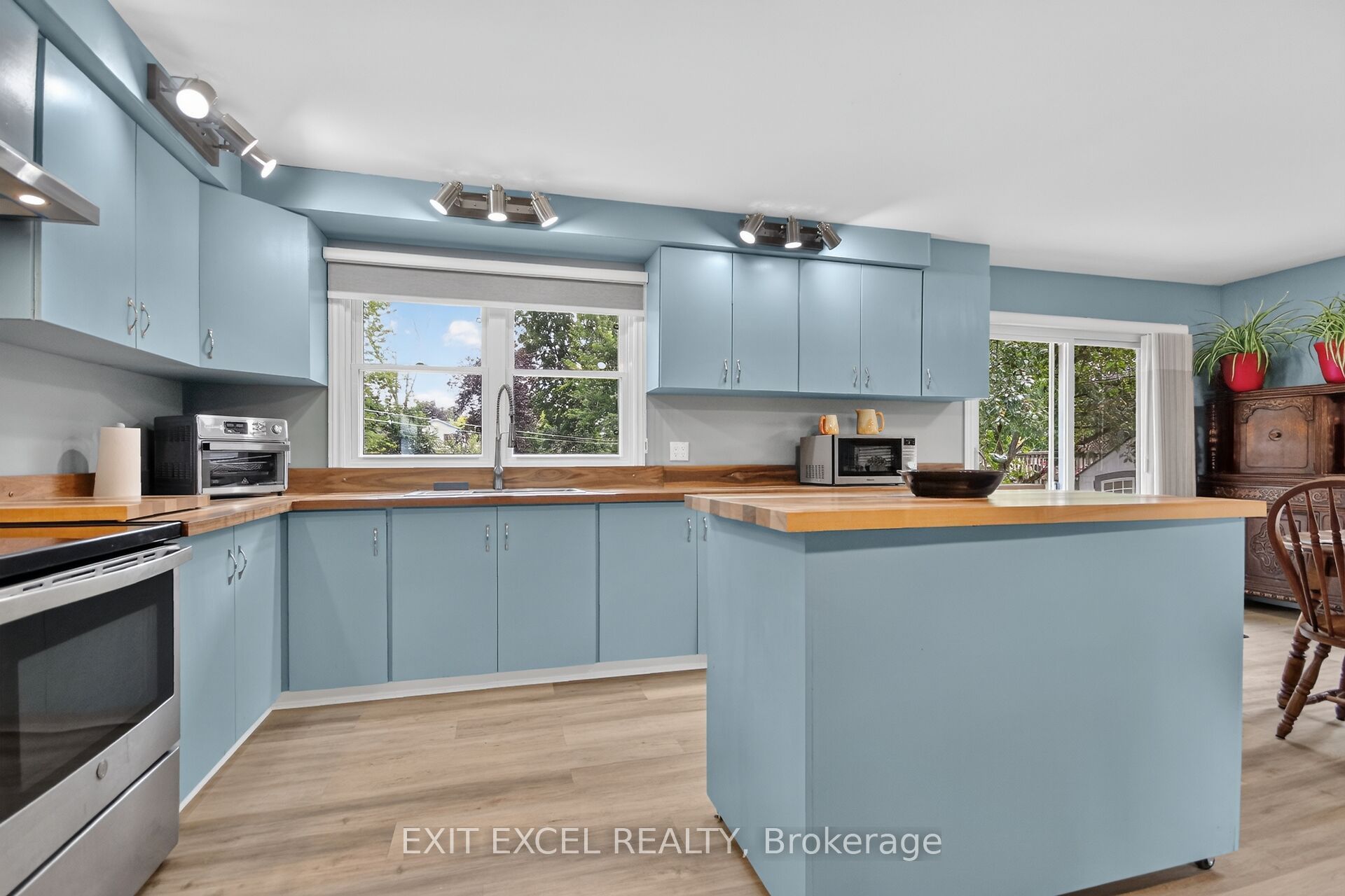 44 Colonel Murray Street, Stittsville - Munster - Richmond, ON K0A 2Z0 photo 4