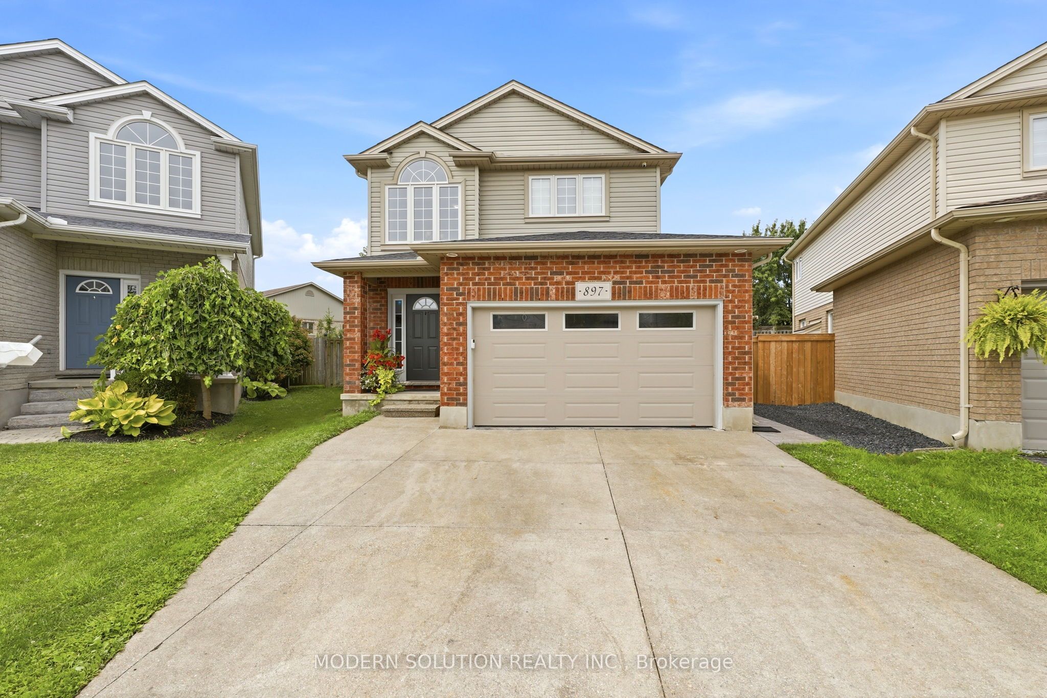 897 Bradshaw Crescent, London North, ON N5X 0B6