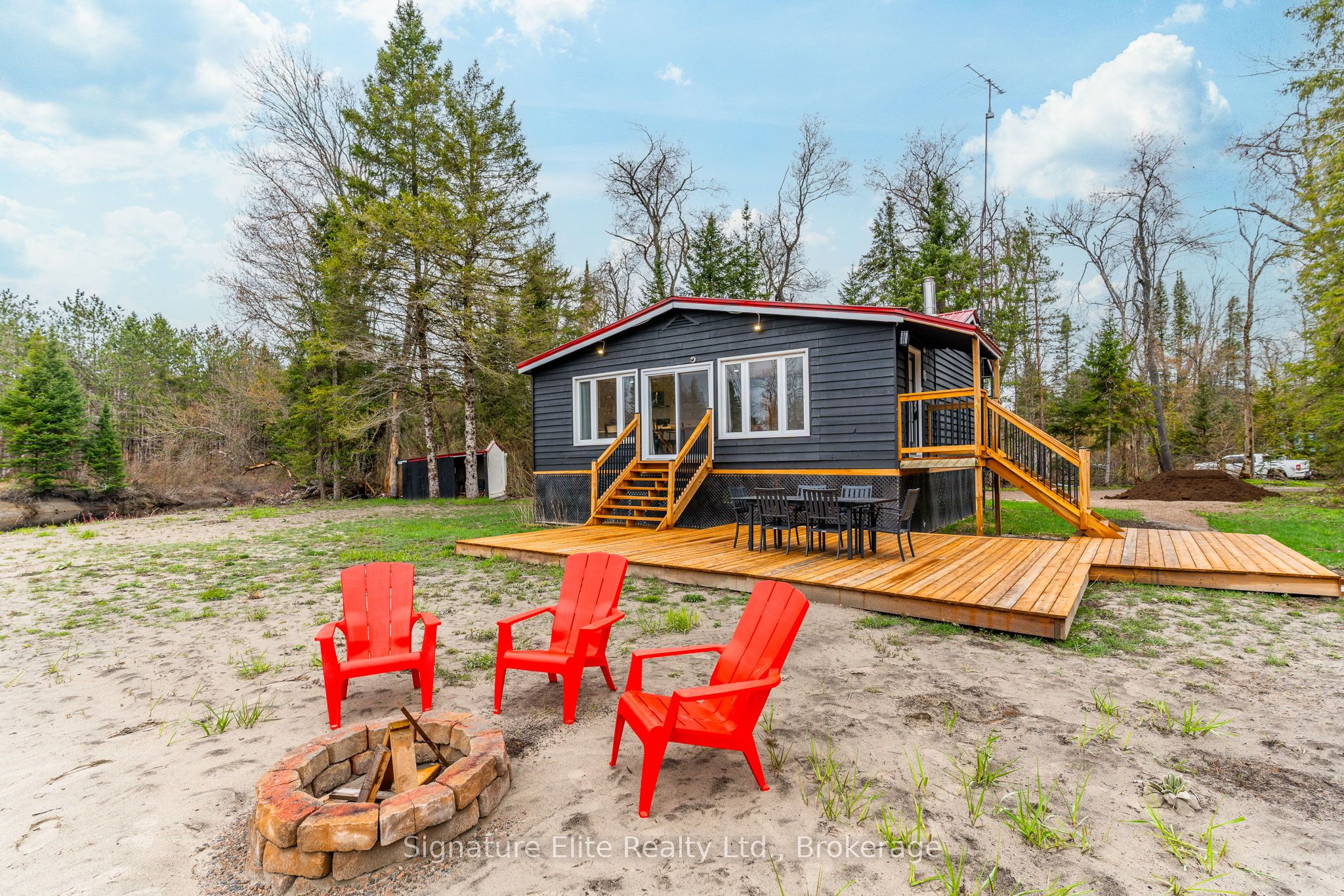 1077 Nystedt Lane, Minden Hills, ON K0M 2A1 photo 2