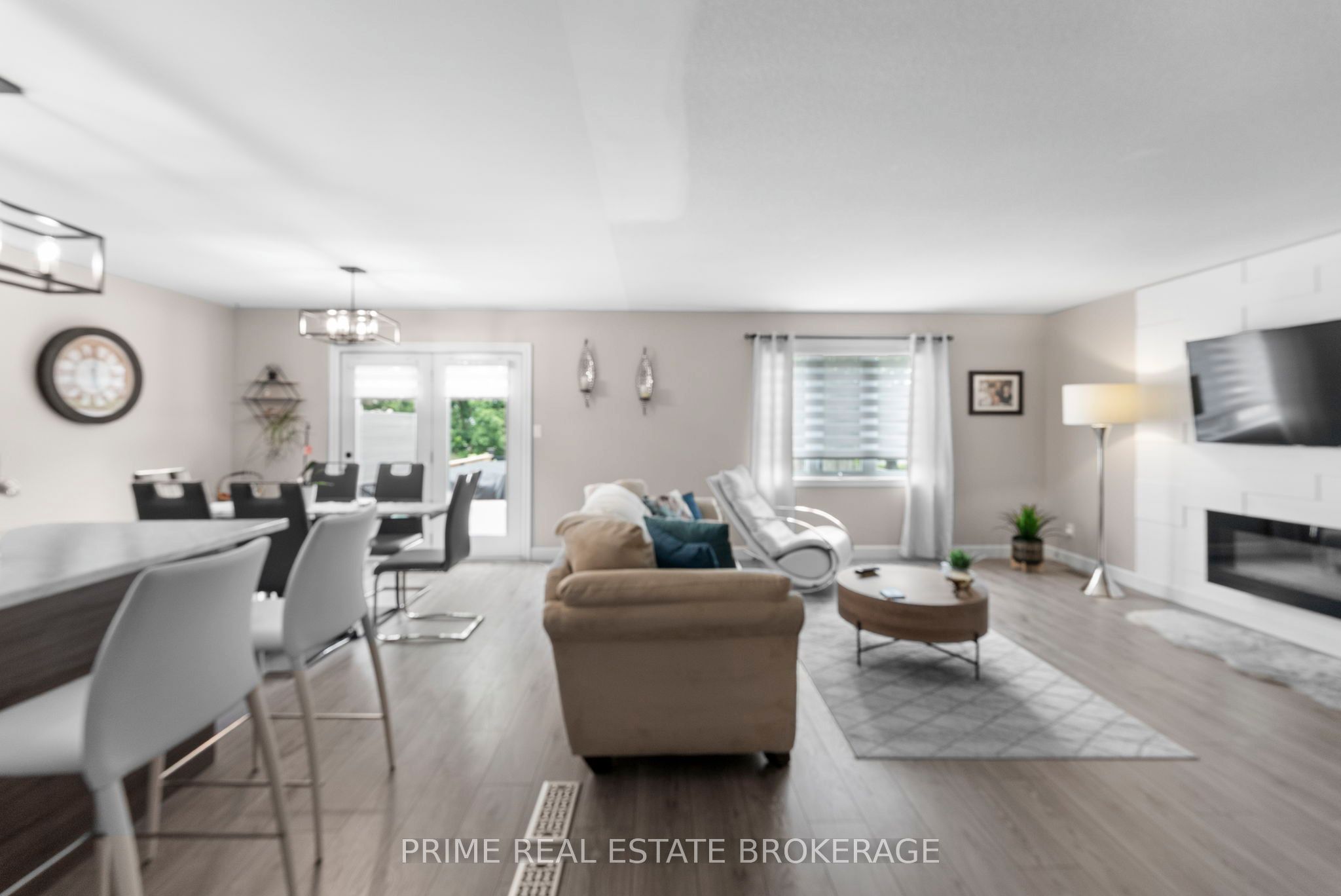 24 Queen Street W, Lambton Shores, ON N0N 1J0 photo 5