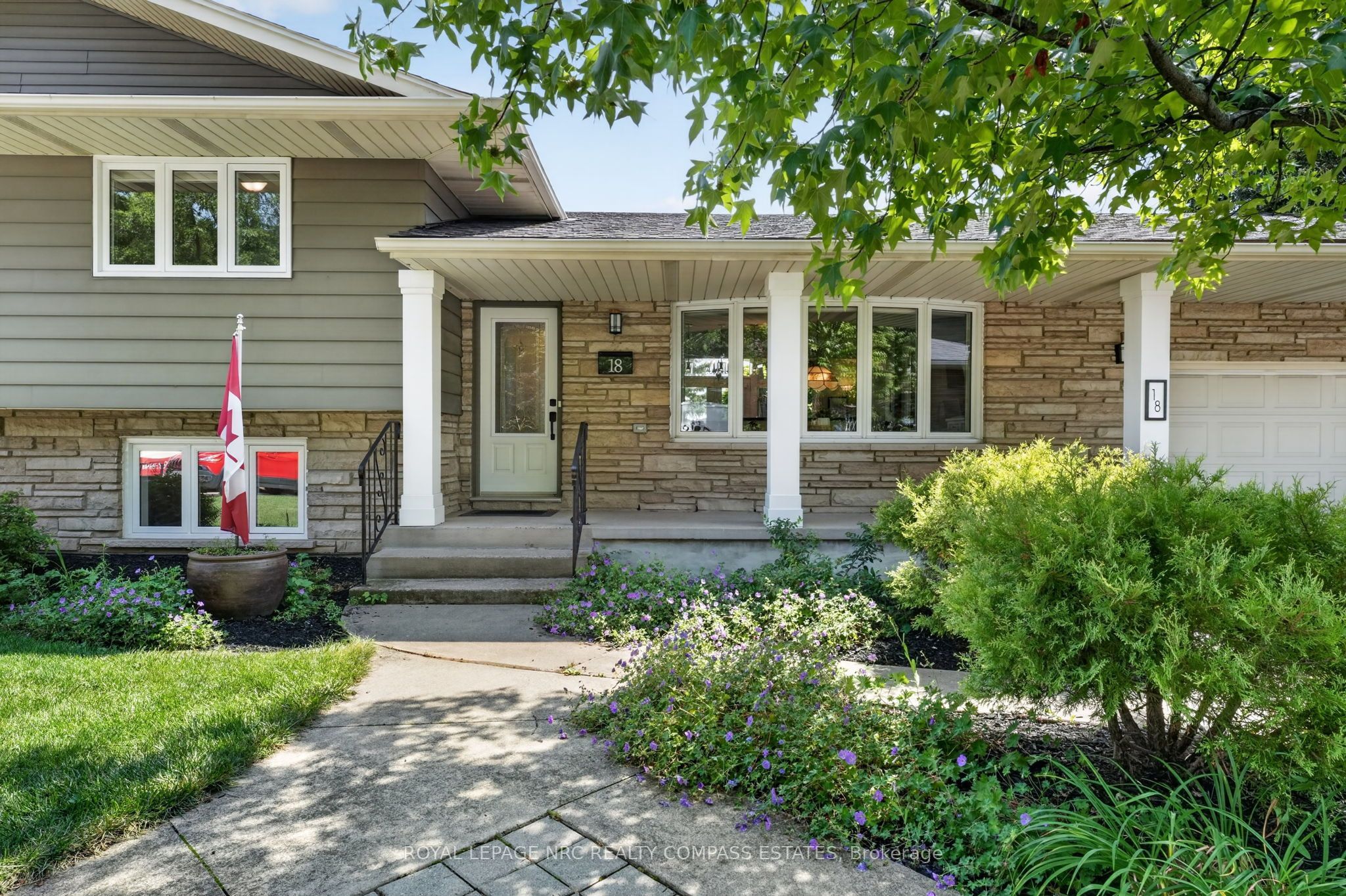 18 Lockview Crescent, St. Catharines, ON L2M 2T3 photo 2
