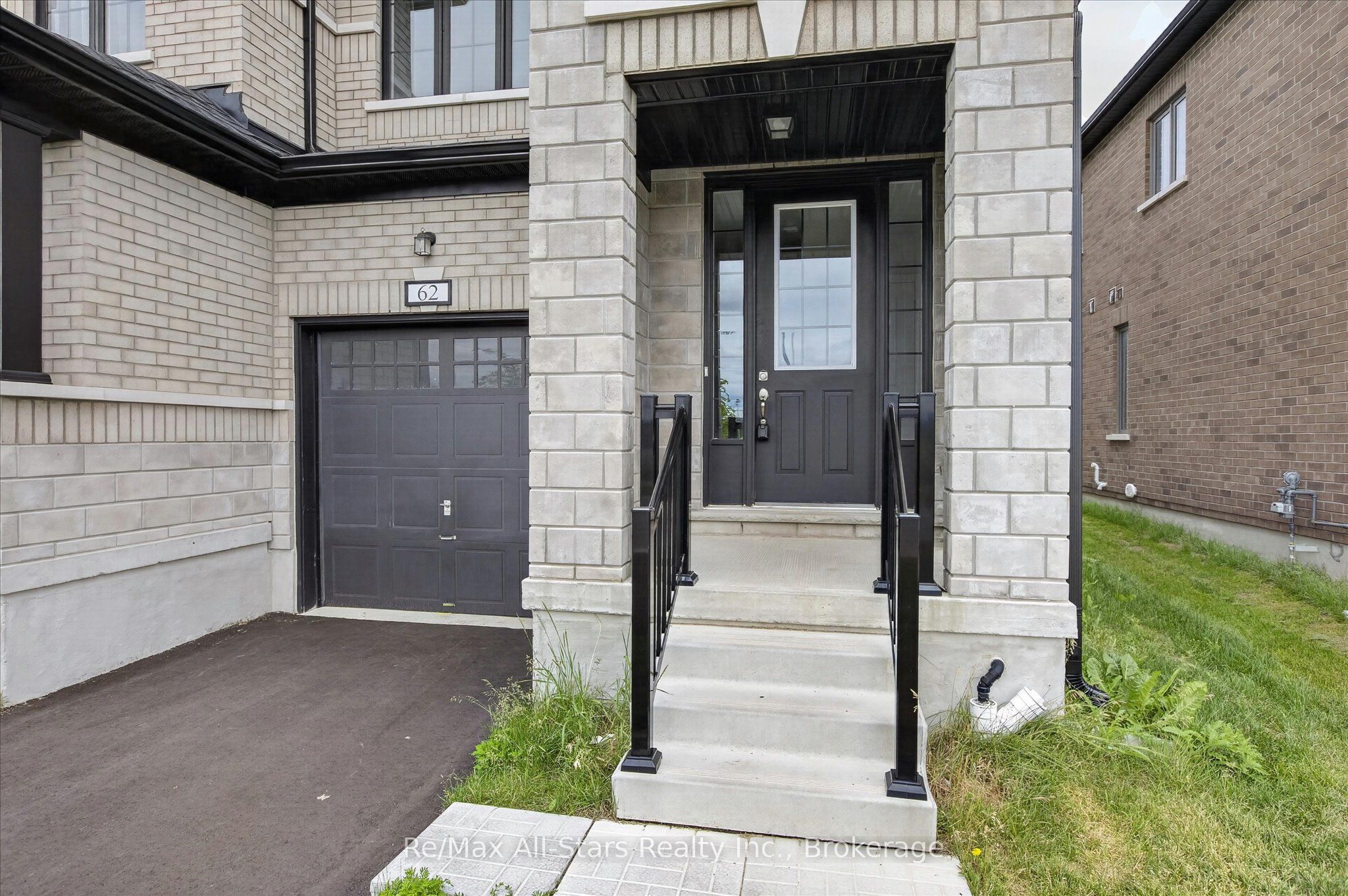 62 Corley Street, Kawartha Lakes, ON K9V 6C2 photo 3