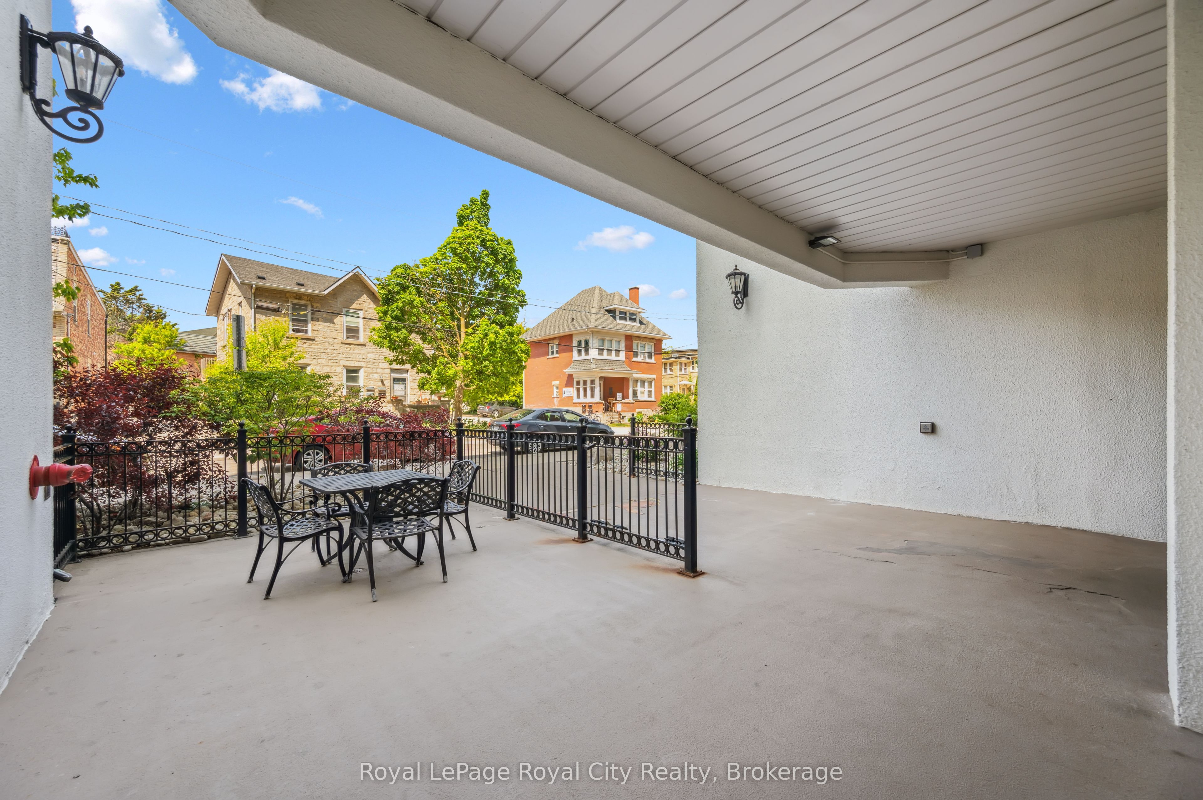 55 Yarmouth Street 903, Guelph, ON N1H 7R4 photo 4