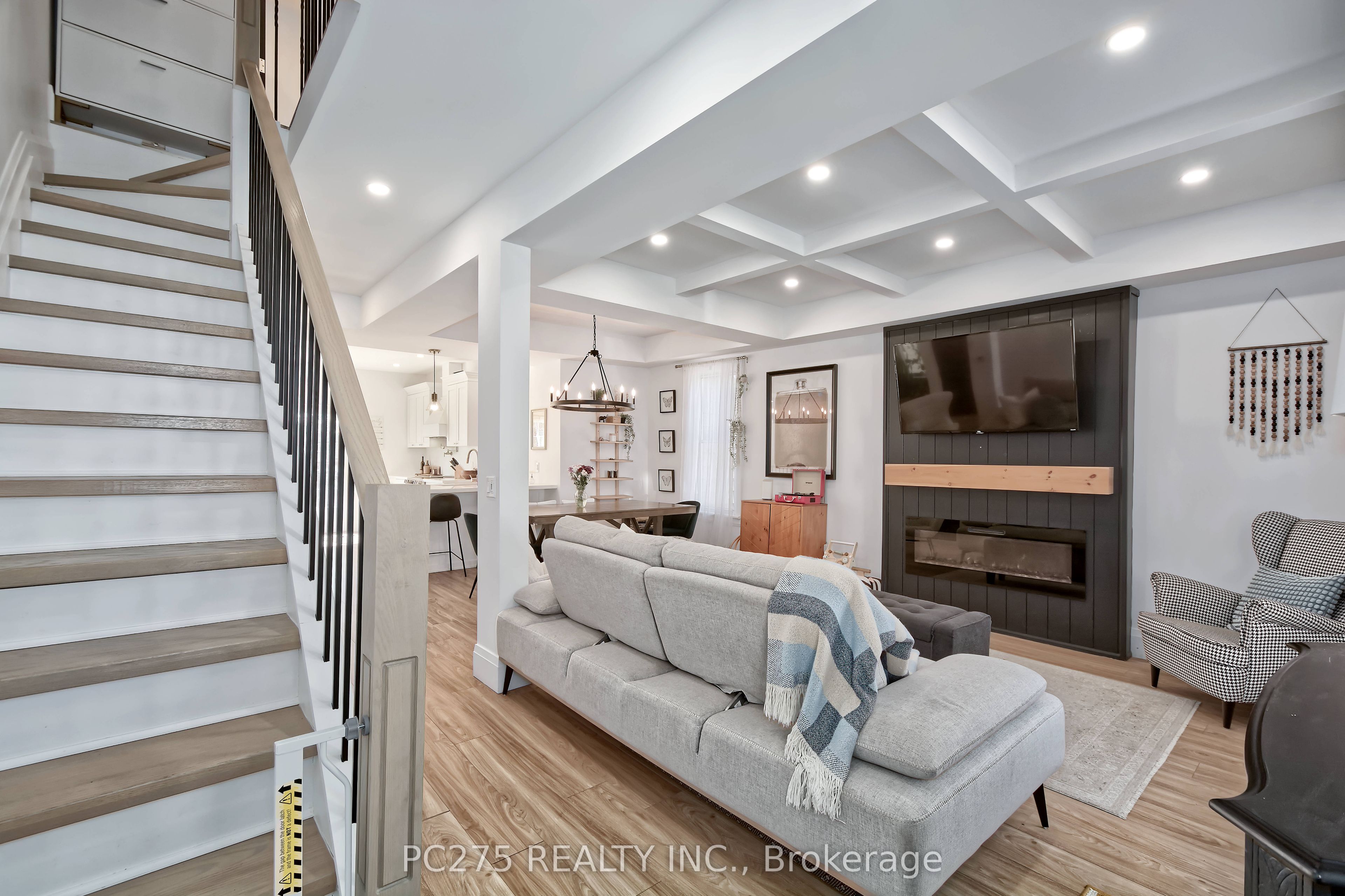 92 Walnut Street, Brant, ON N3L 2J7 photo 4