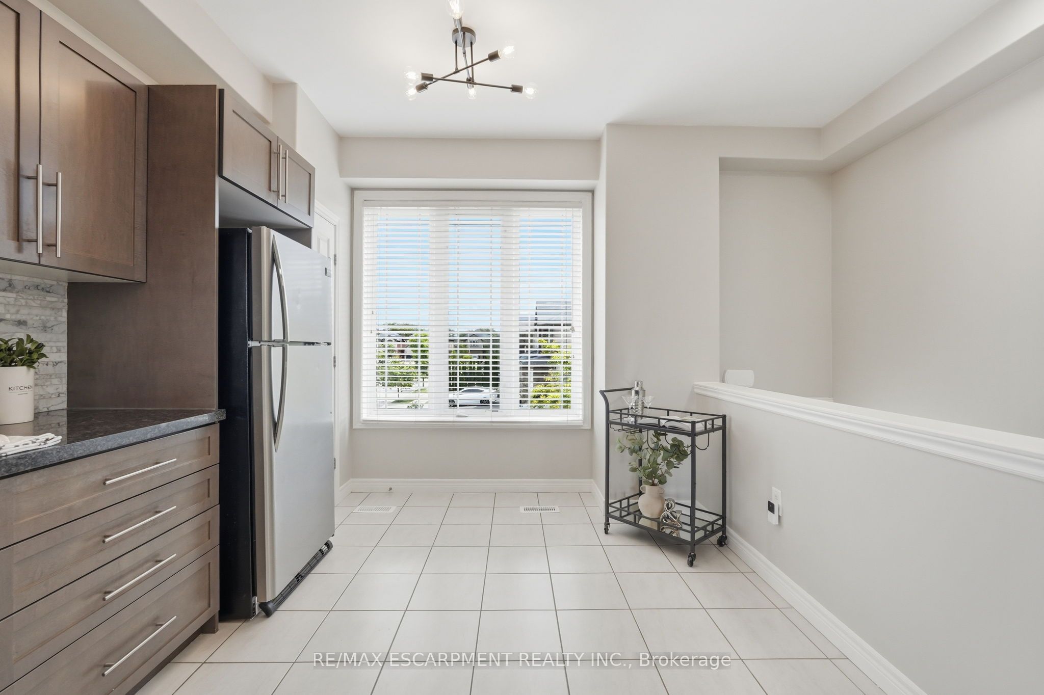 31 Edenrock Drive, Hamilton, ON L8E 0G6 photo 4