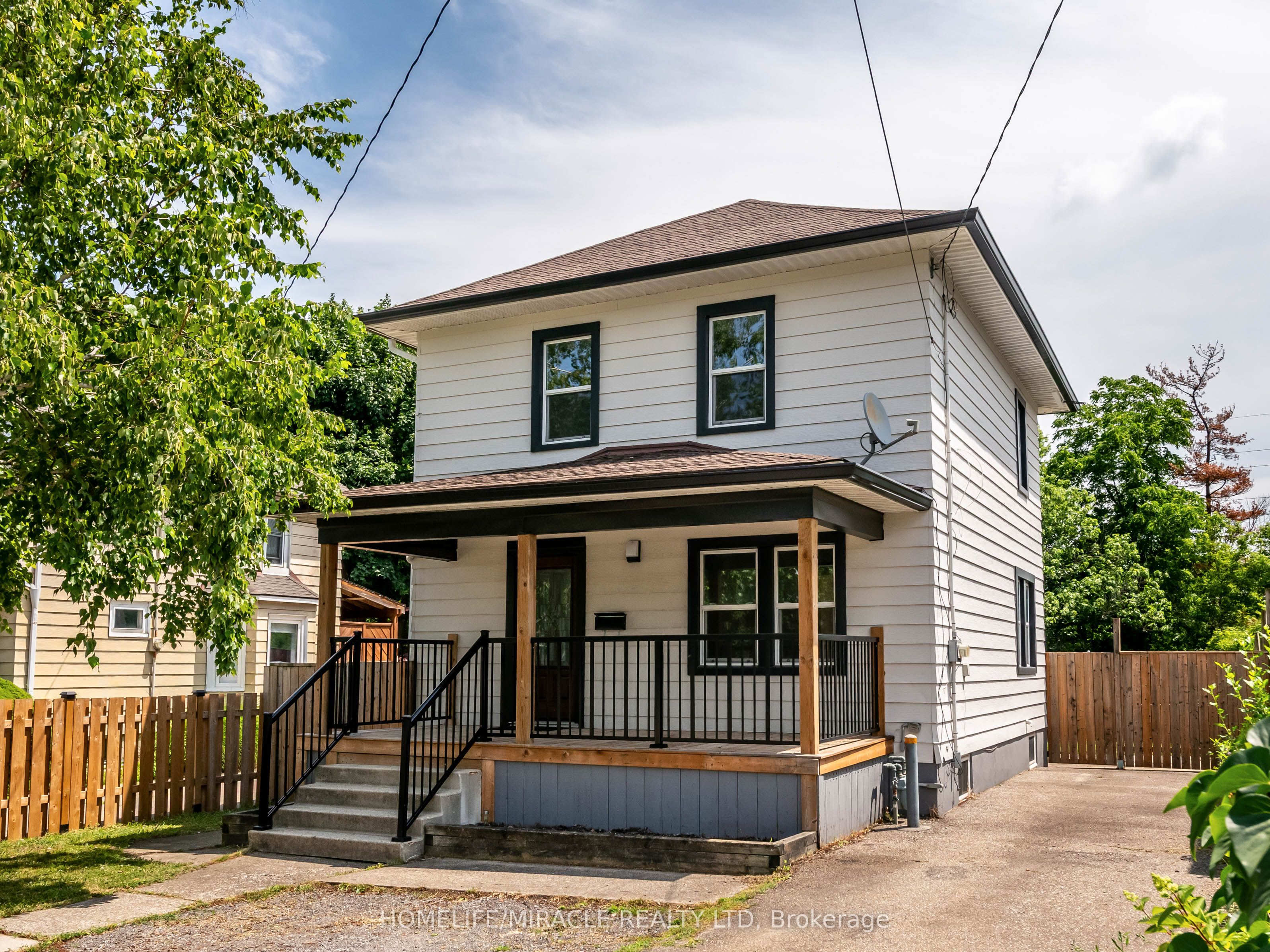 4428 Homewood Avenue, Niagara Falls, ON L2E 4X5