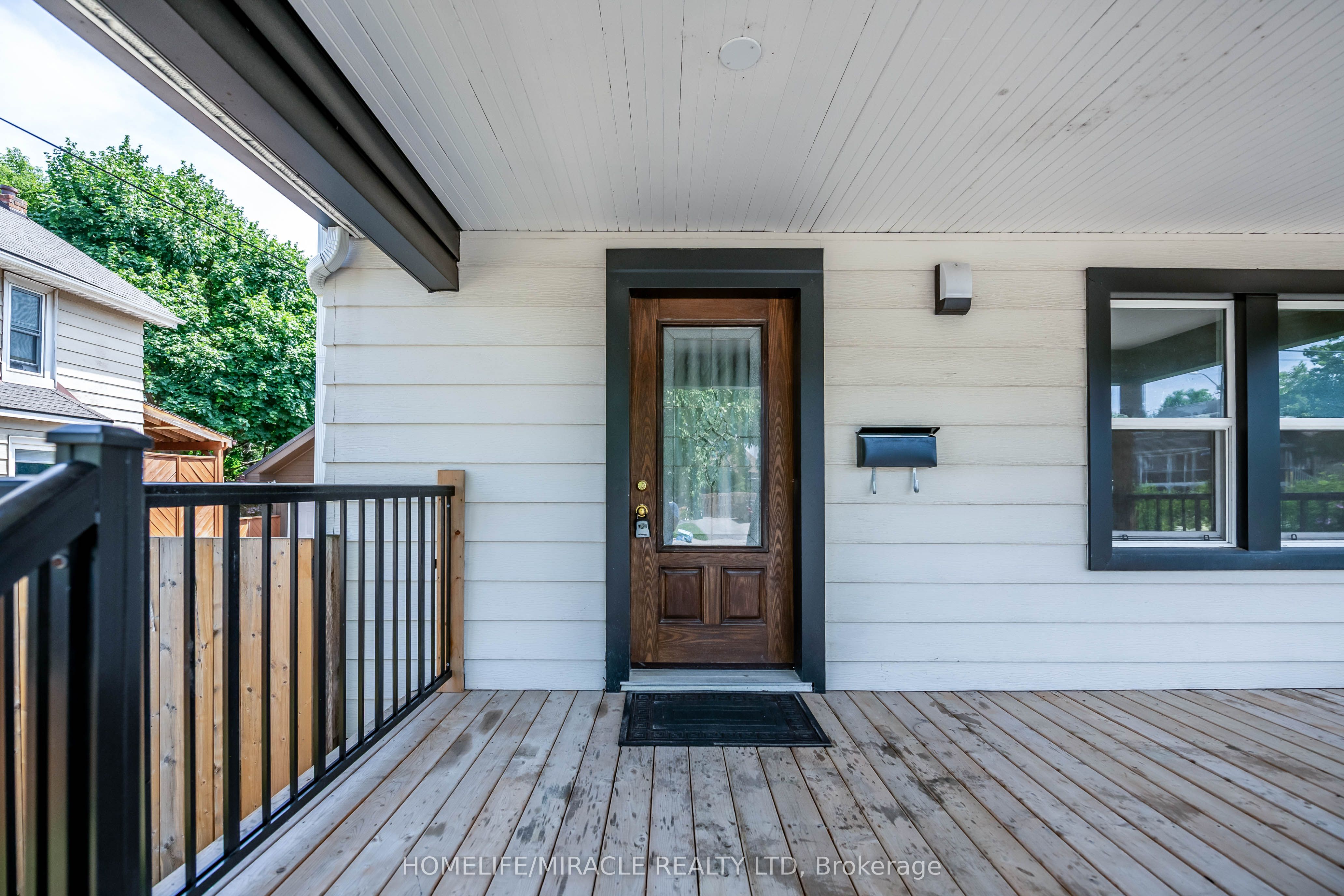 4428 Homewood Avenue, Niagara Falls, ON L2E 4X5 photo 4