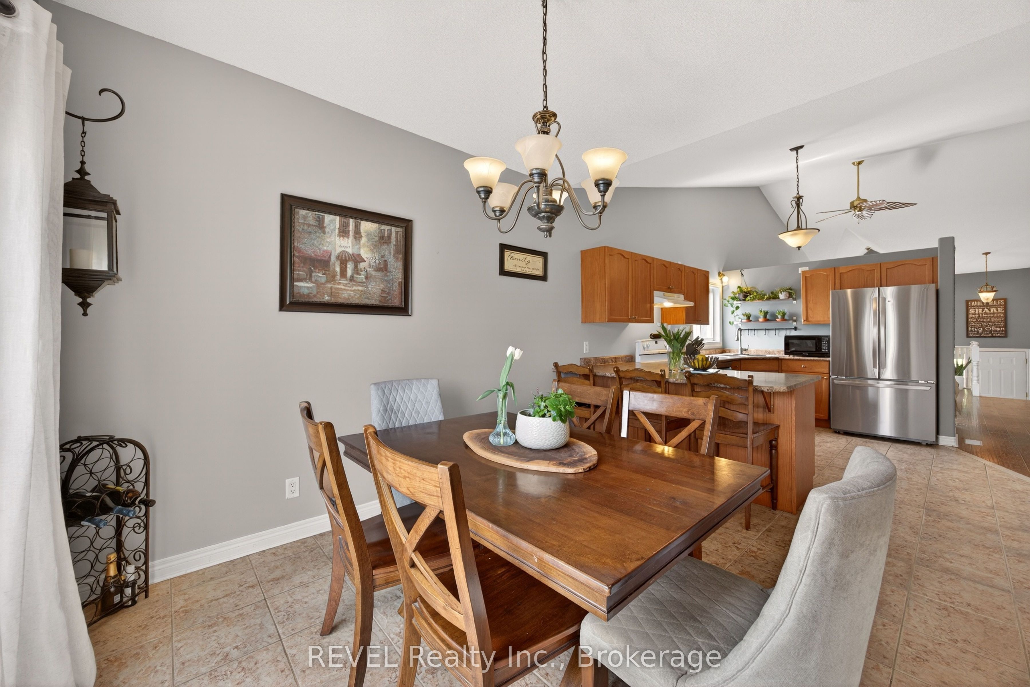 126 Westland Street, St. Catharines, ON L2S 4E2 photo 2