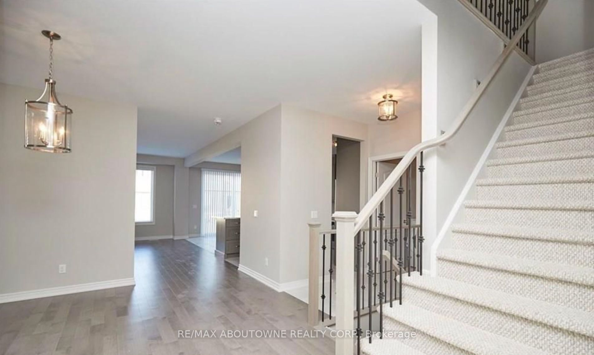 7563 Oldfield Road, Niagara Falls, ON L2G 5W2 photo 3