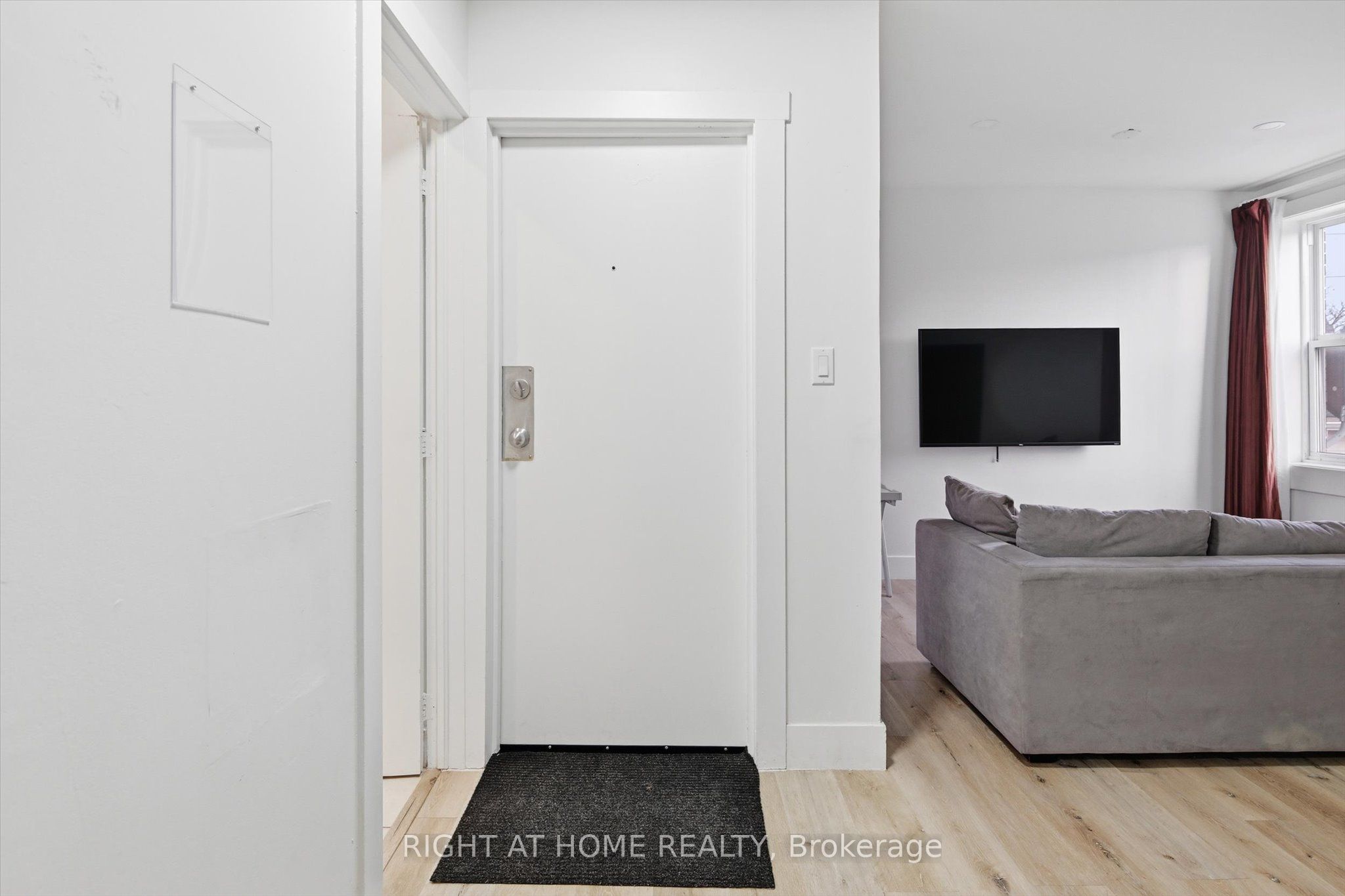 13 Westinghouse Avenue 5, Hamilton, ON L8L 6E4