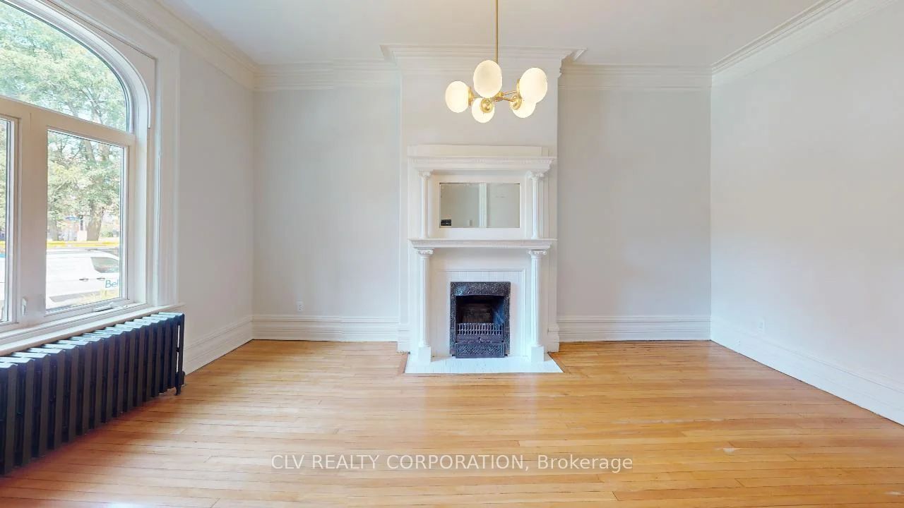 46 Maclaren Street 2, Ottawa Centre, ON K2P 0K4 photo 4