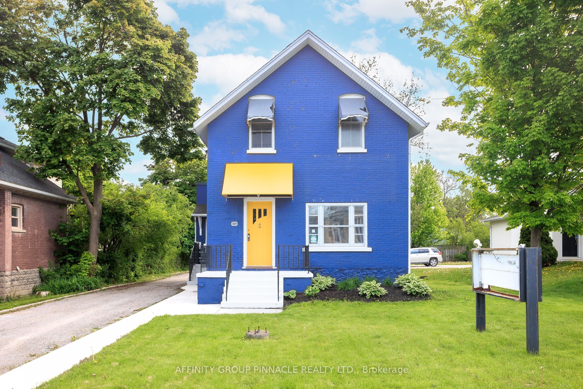 221 Kent Street W, Kawartha Lakes, ON K9V 2Z1 photo 3