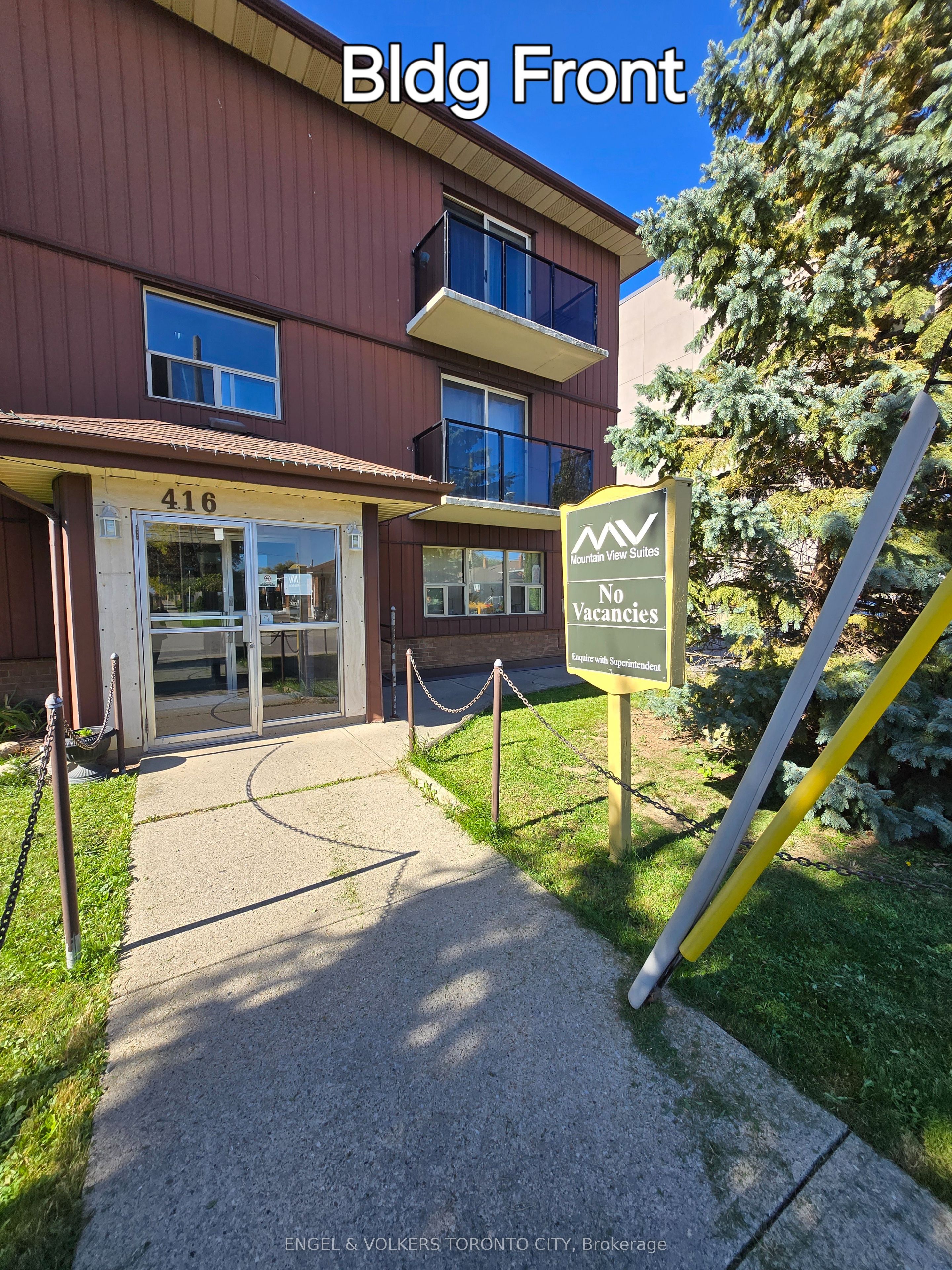 416 E 42nd Street 207, Hamilton, ON L8T 3A9 photo 2