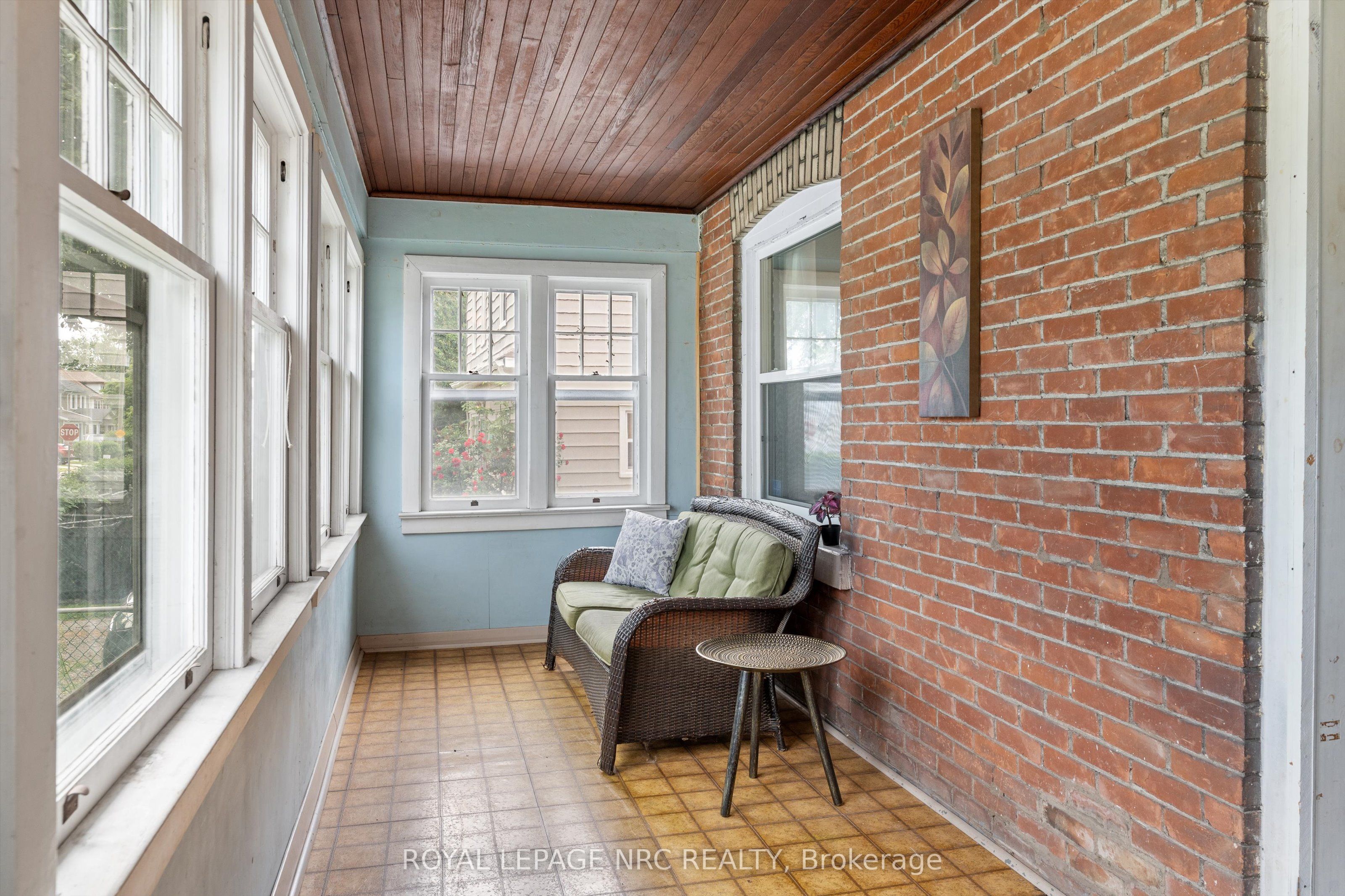 167 Pleasant Avenue, St. Catharines, ON L2R 1Y6 photo 4