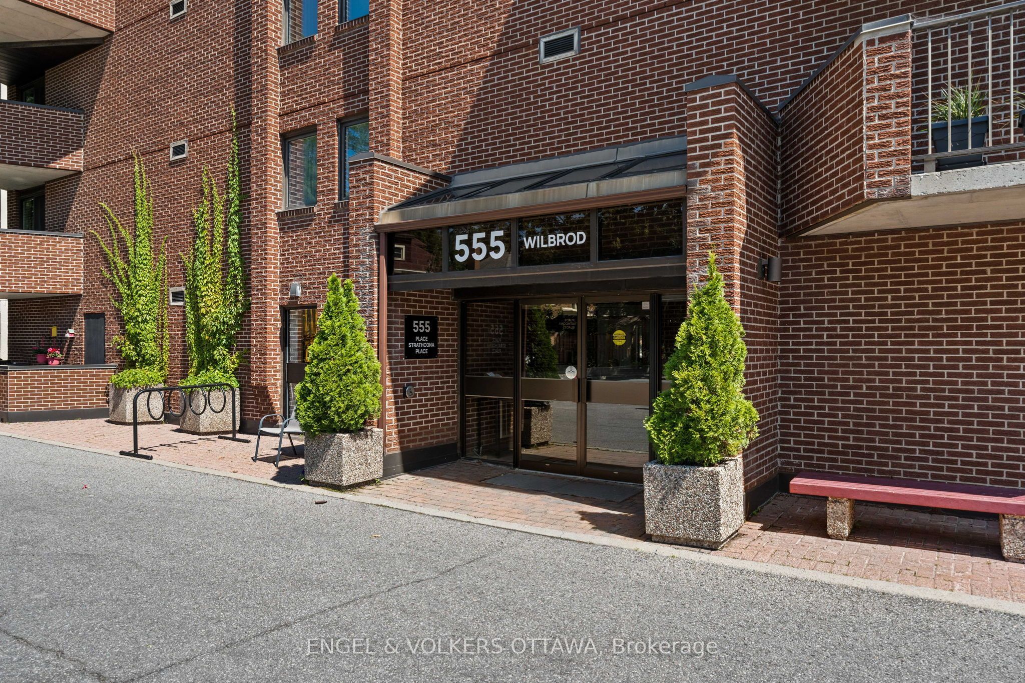 555 Wilbrod Street 801, Lower Town - Sandy Hill, ON K1N 5R4 photo 2
