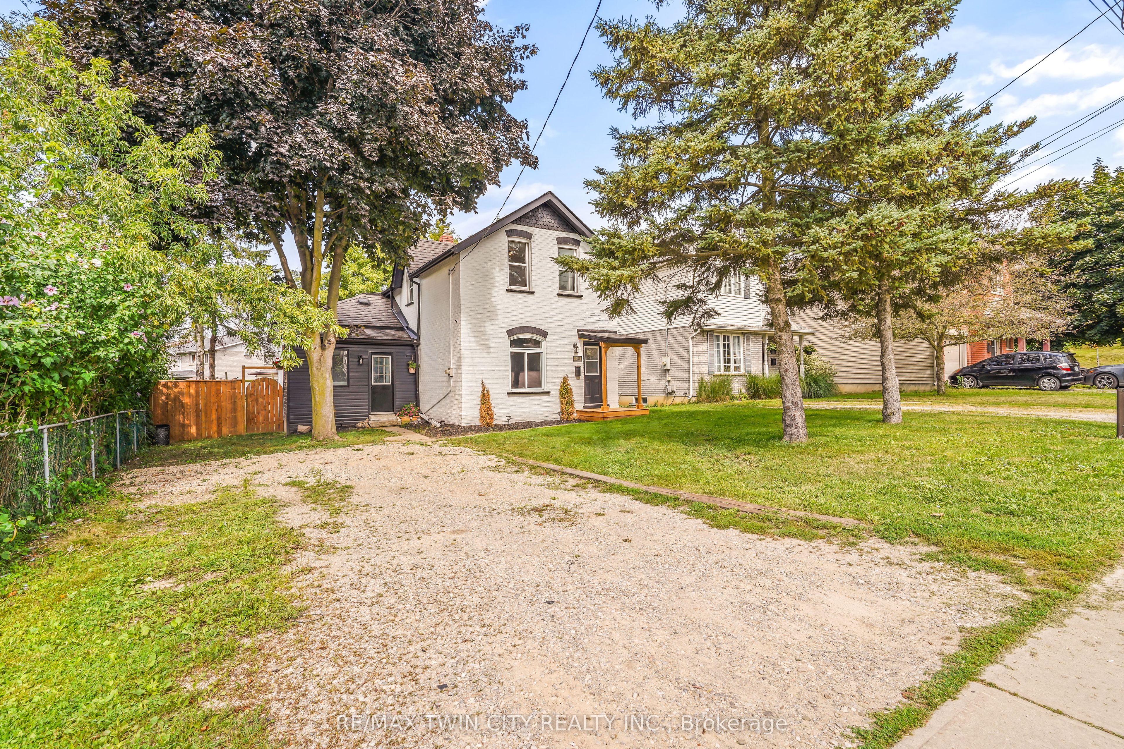 150 Stanley Street, Brantford, ON N3S 6N3 photo 2
