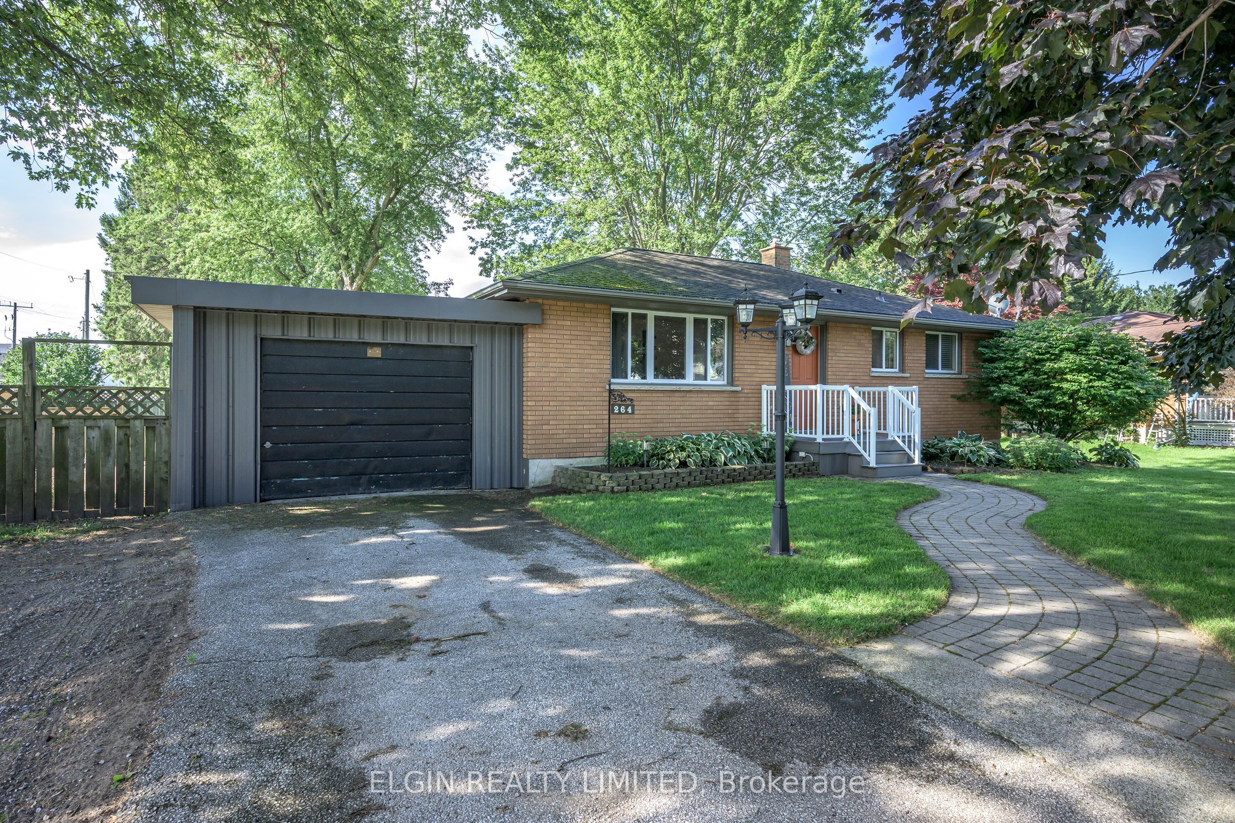 264 Hill Street, Central Elgin, ON N5L 1J8 photo 2