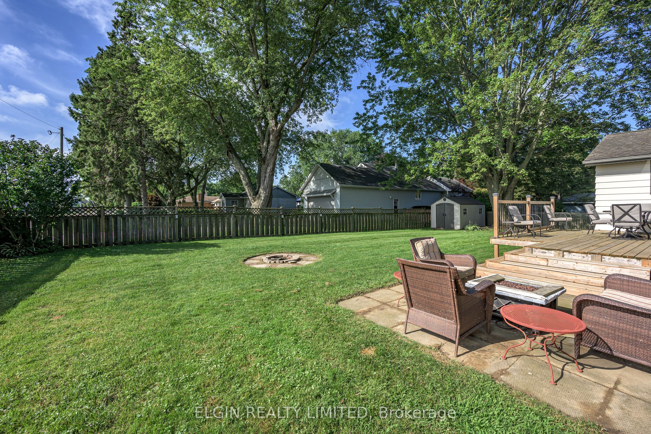 264 Hill Street, Central Elgin, ON N5L 1J8 photo 3