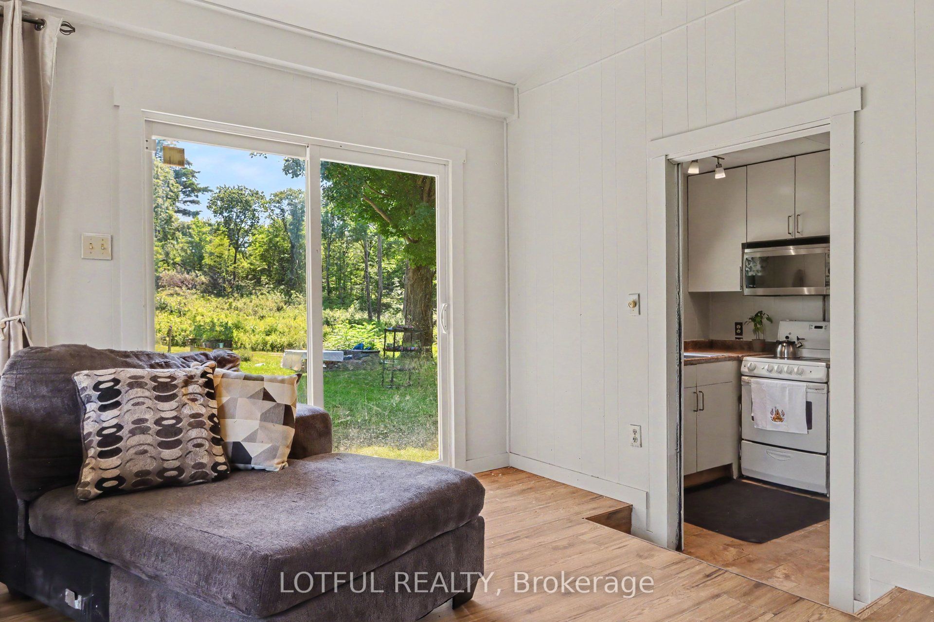 101 Maberly Station Road, Tay Valley, ON K0H 2B0 photo 5