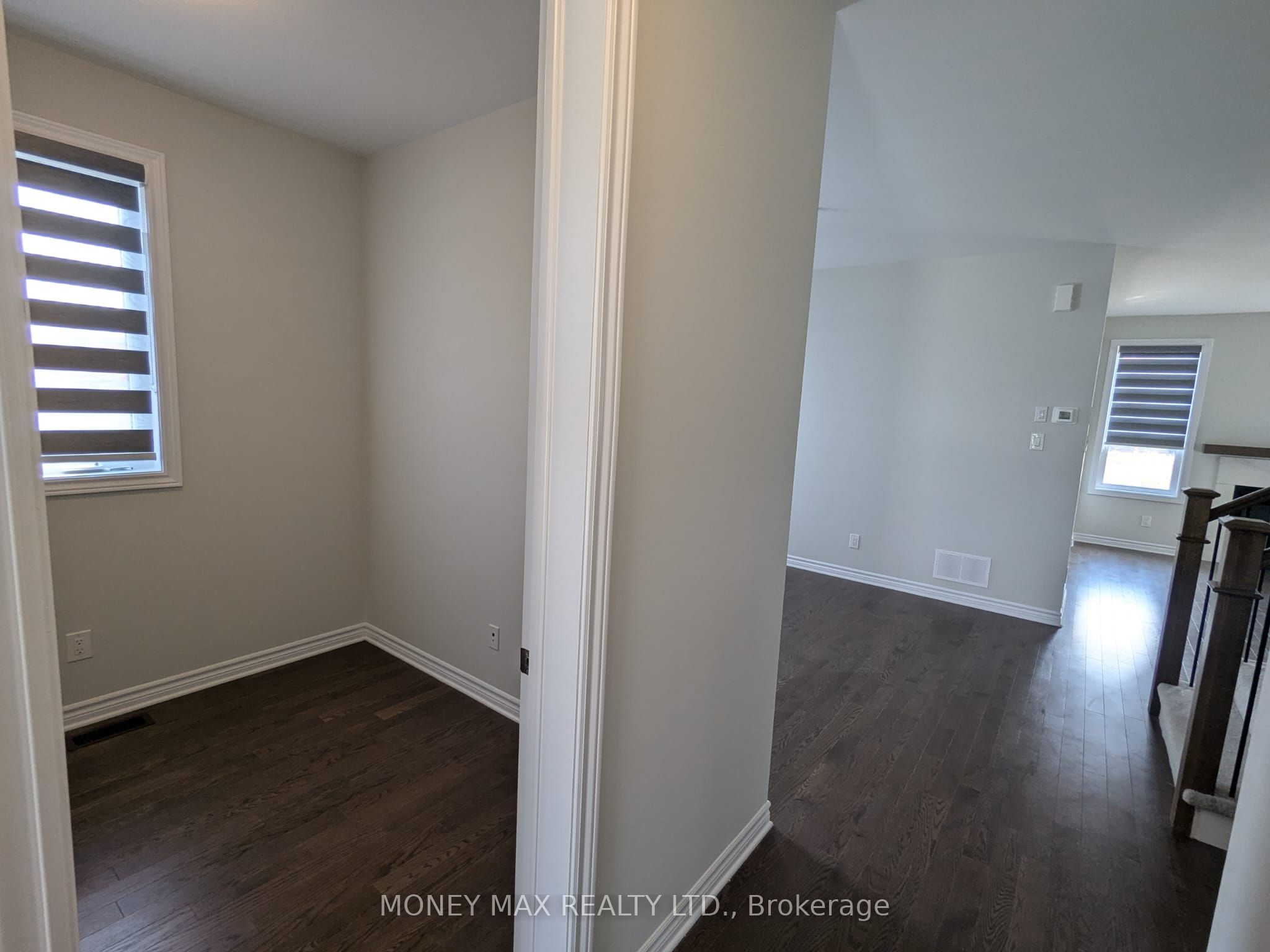 246 Rue De Beaugency Street, Orleans - Convent Glen and Area, ON K1W 0T2 photo 4
