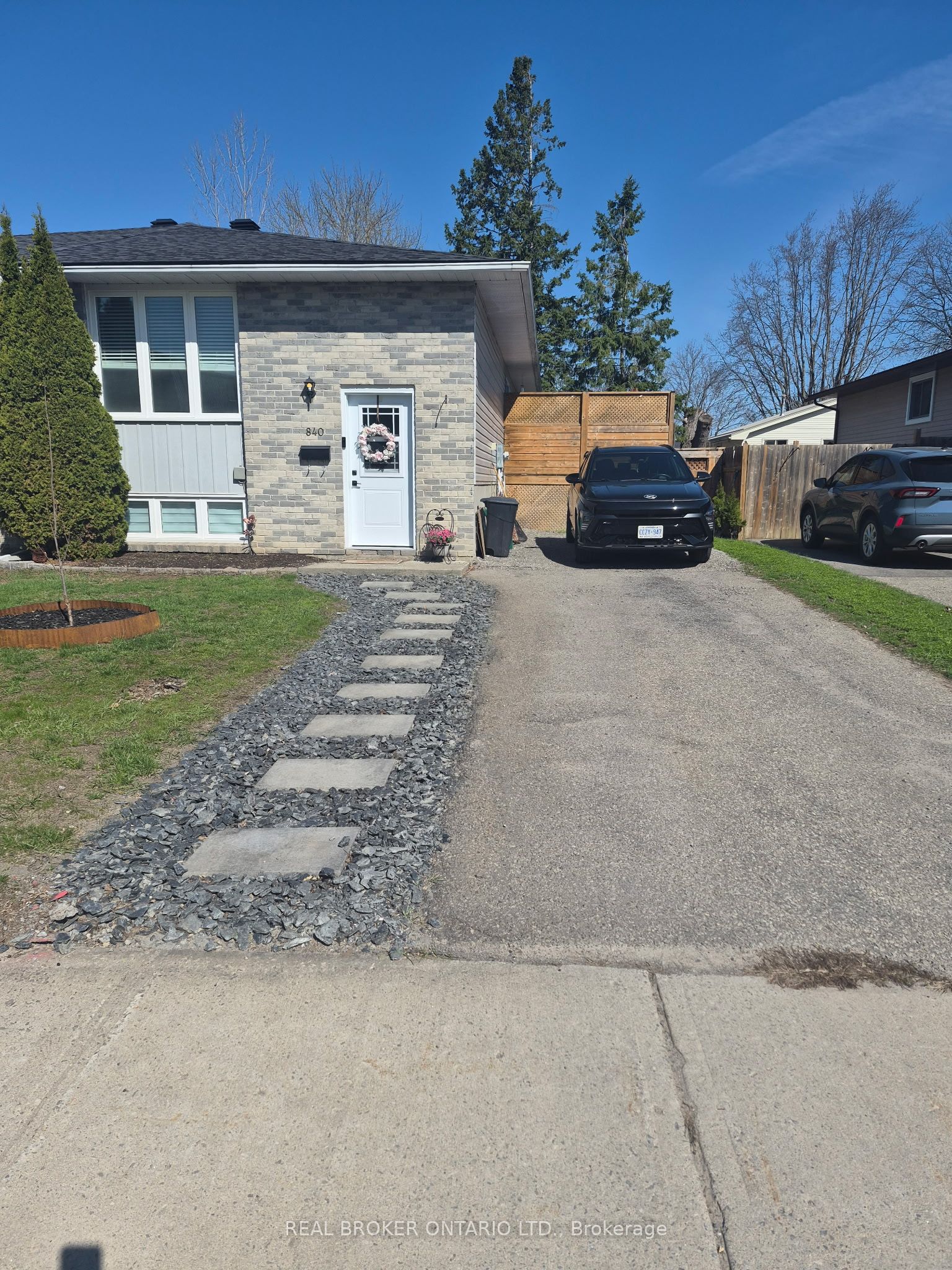 840 Macodrum Drive UPPER UNIT, Brockville, ON K6V 6H5