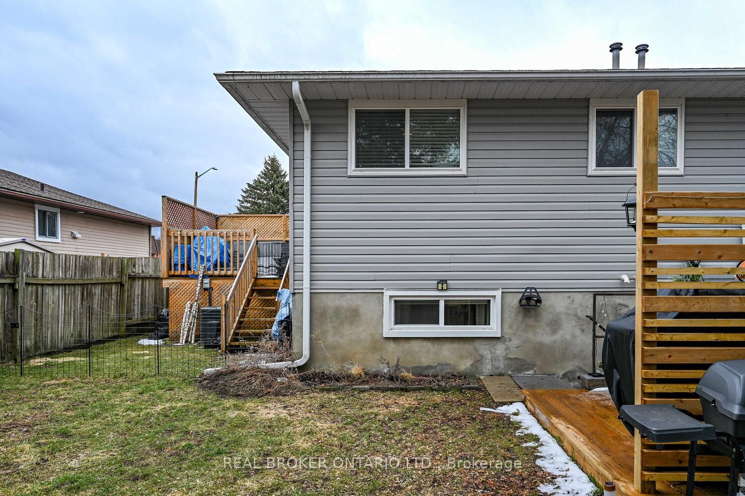840 Macodrum Drive UPPER UNIT, Brockville, ON K6V 6H5 photo 3