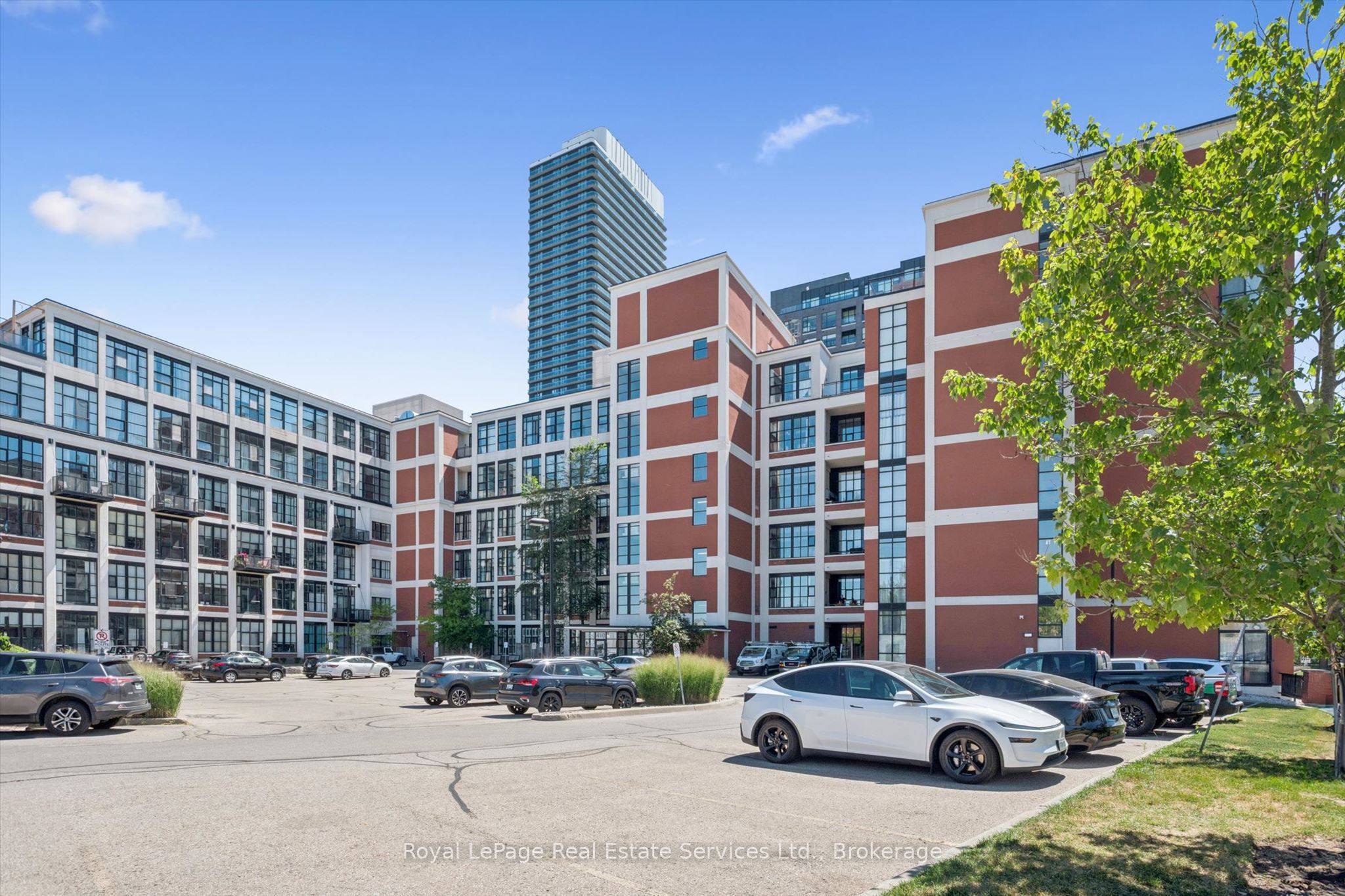 410 King Street 308, Kitchener, ON N2H 1C3