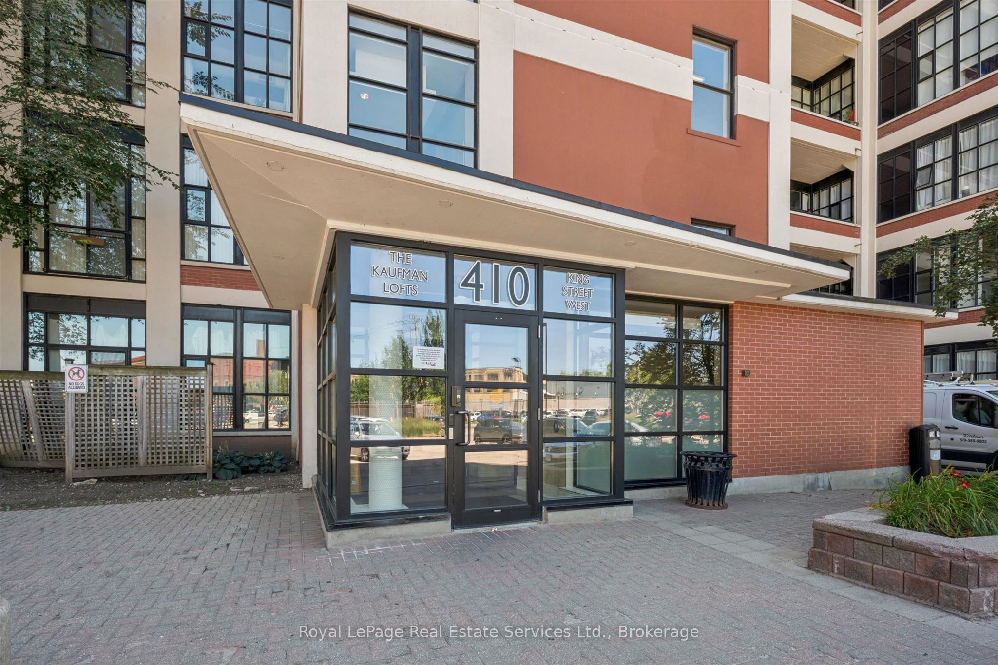 410 King Street 308, Kitchener, ON N2H 1C3 photo 3