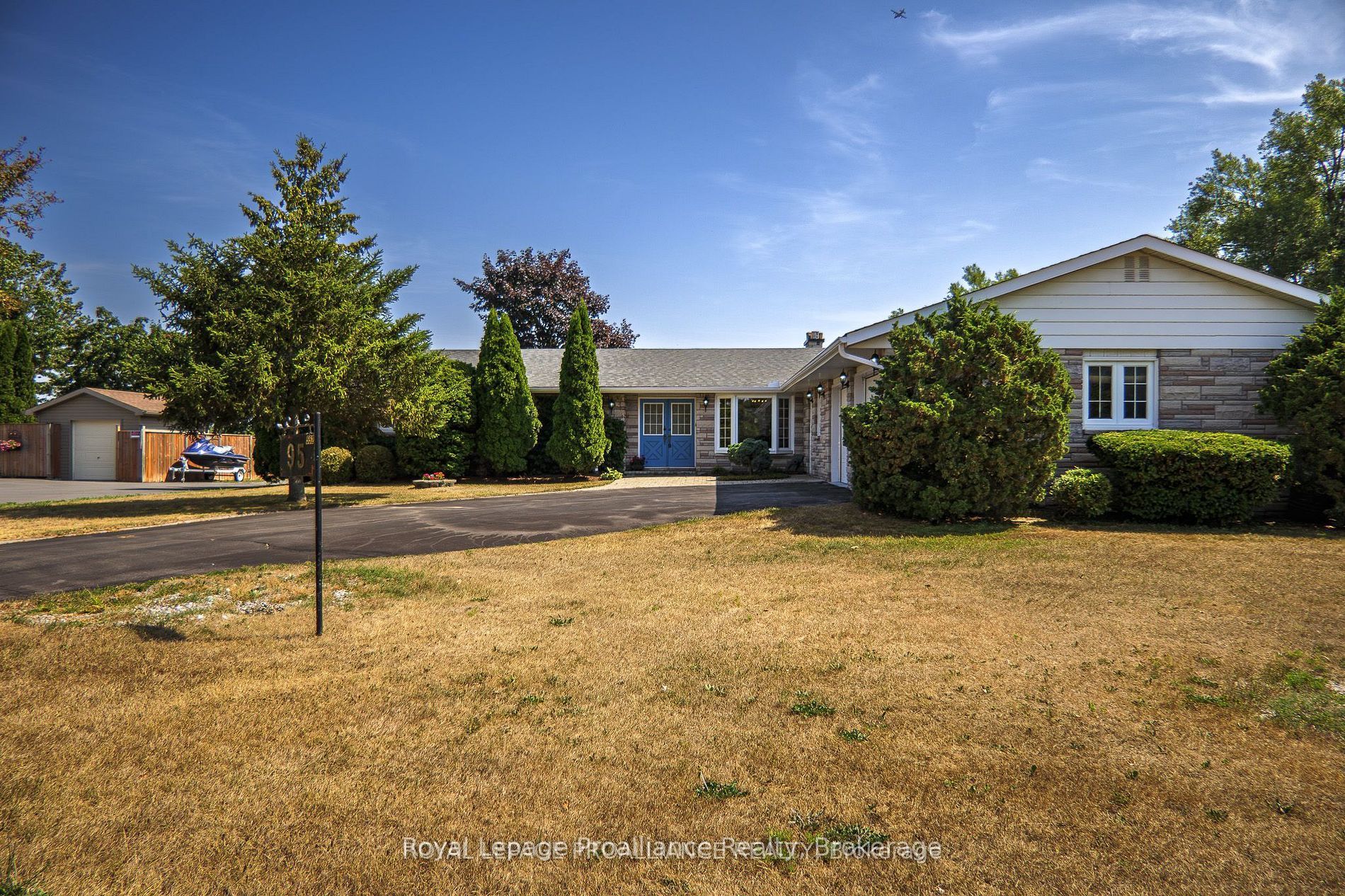 95 Baylea Drive, Quinte West, ON K8V 5P5 photo 3