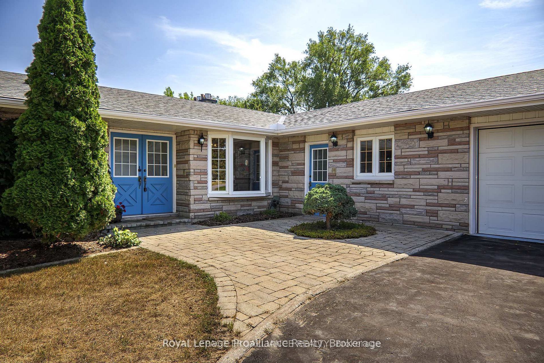 95 Baylea Drive, Quinte West, ON K8V 5P5 photo 4