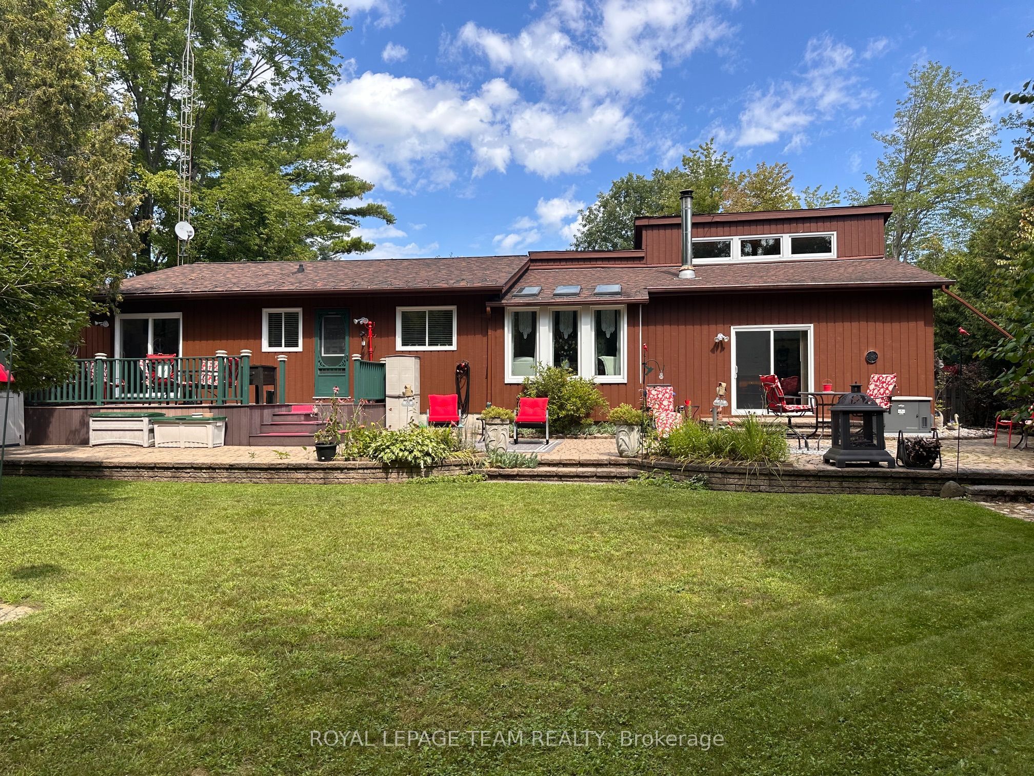 1663 CHRISTINA Crescent, North Dundas, ON K0E 1S0