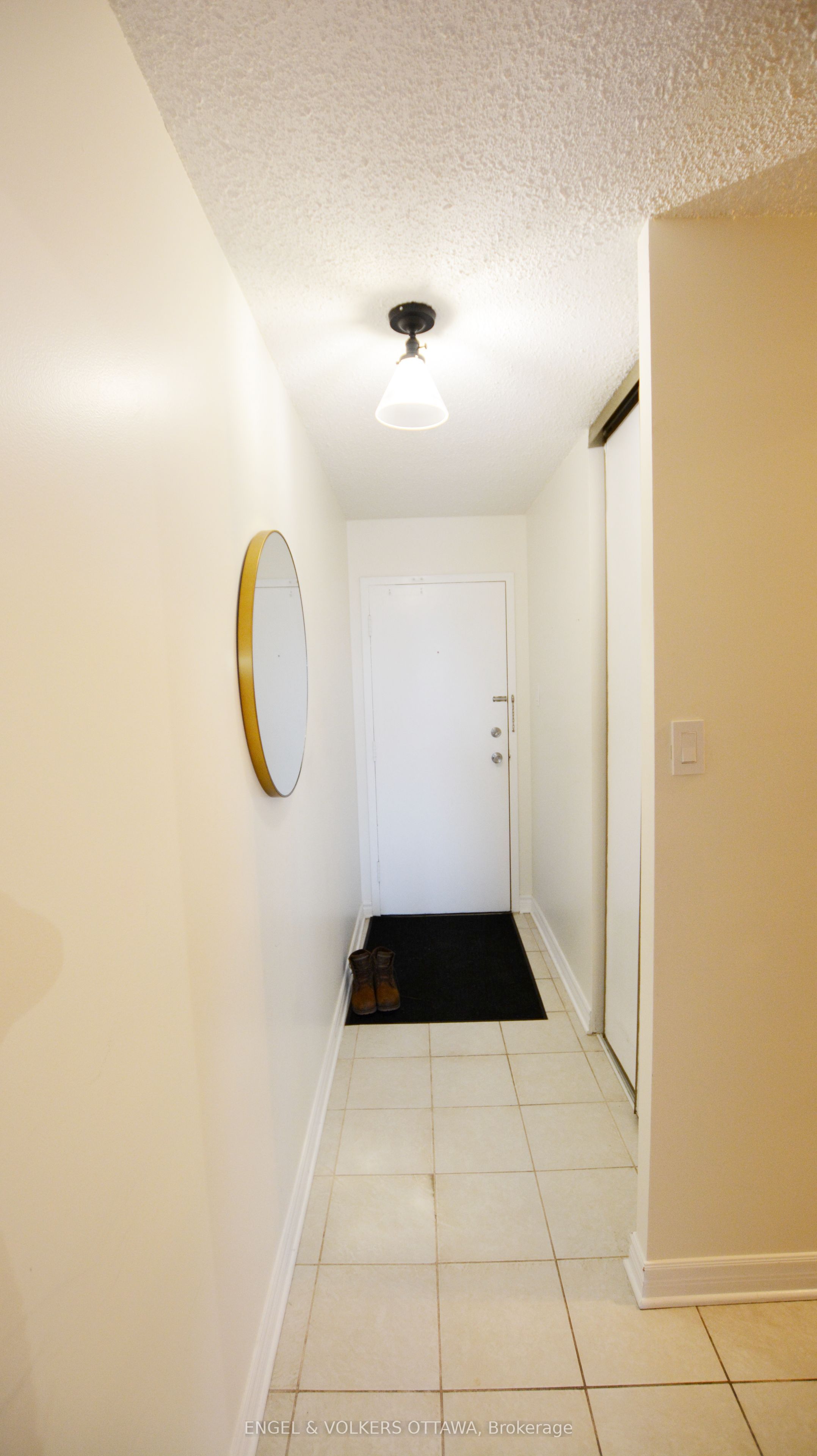 1180 Ohio Street 1205, Billings Bridge - Riverside Park and Area, ON K1H 8N5 photo 3