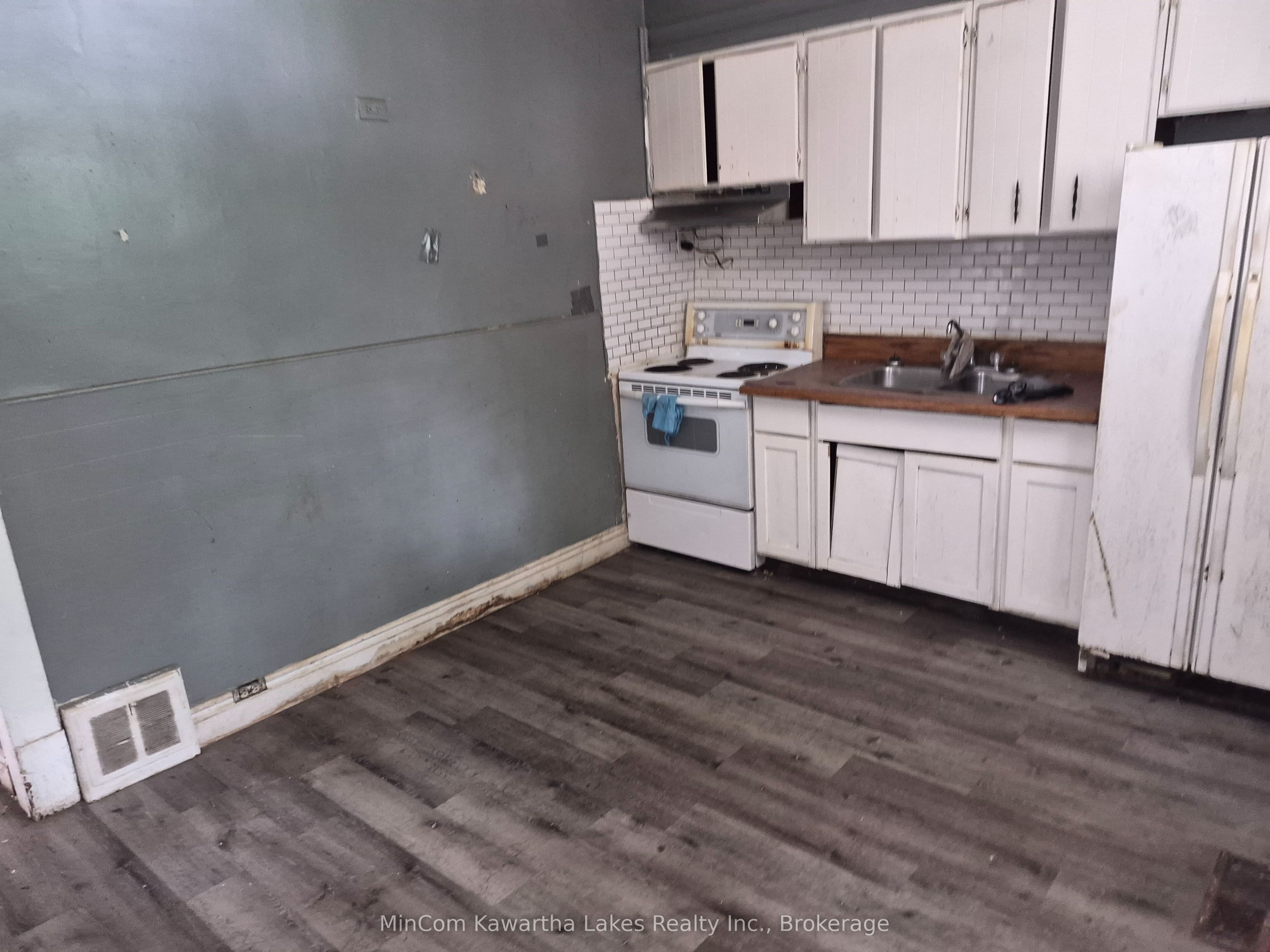 467 ALBERT Street, Peterborough, ON K9J 4N6 photo 4