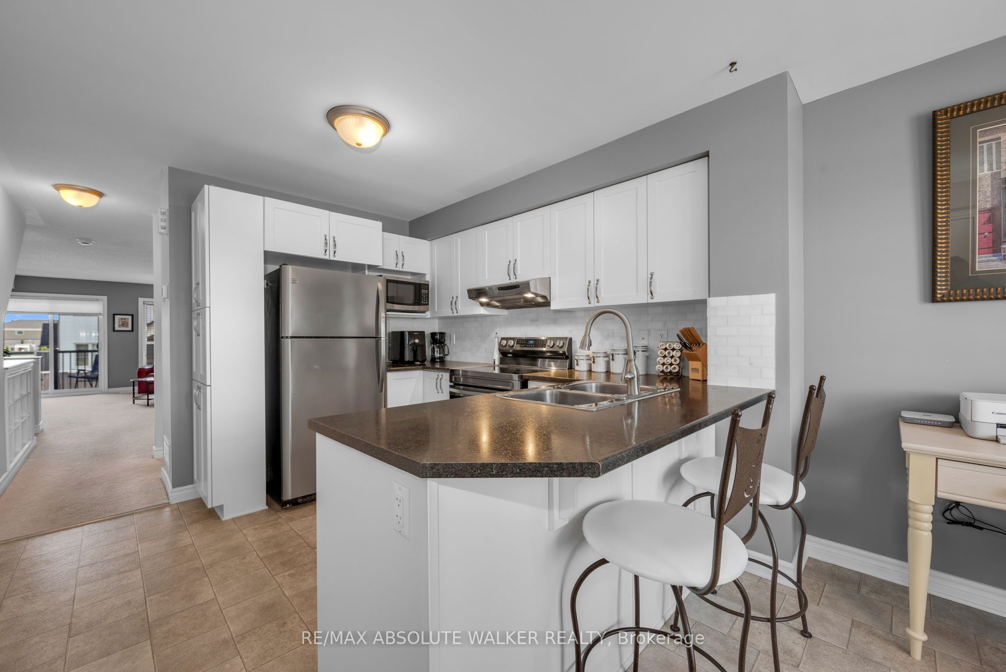 2414 Esprit Drive, Orleans - Cumberland and Area, ON K4A 0R2 photo 4