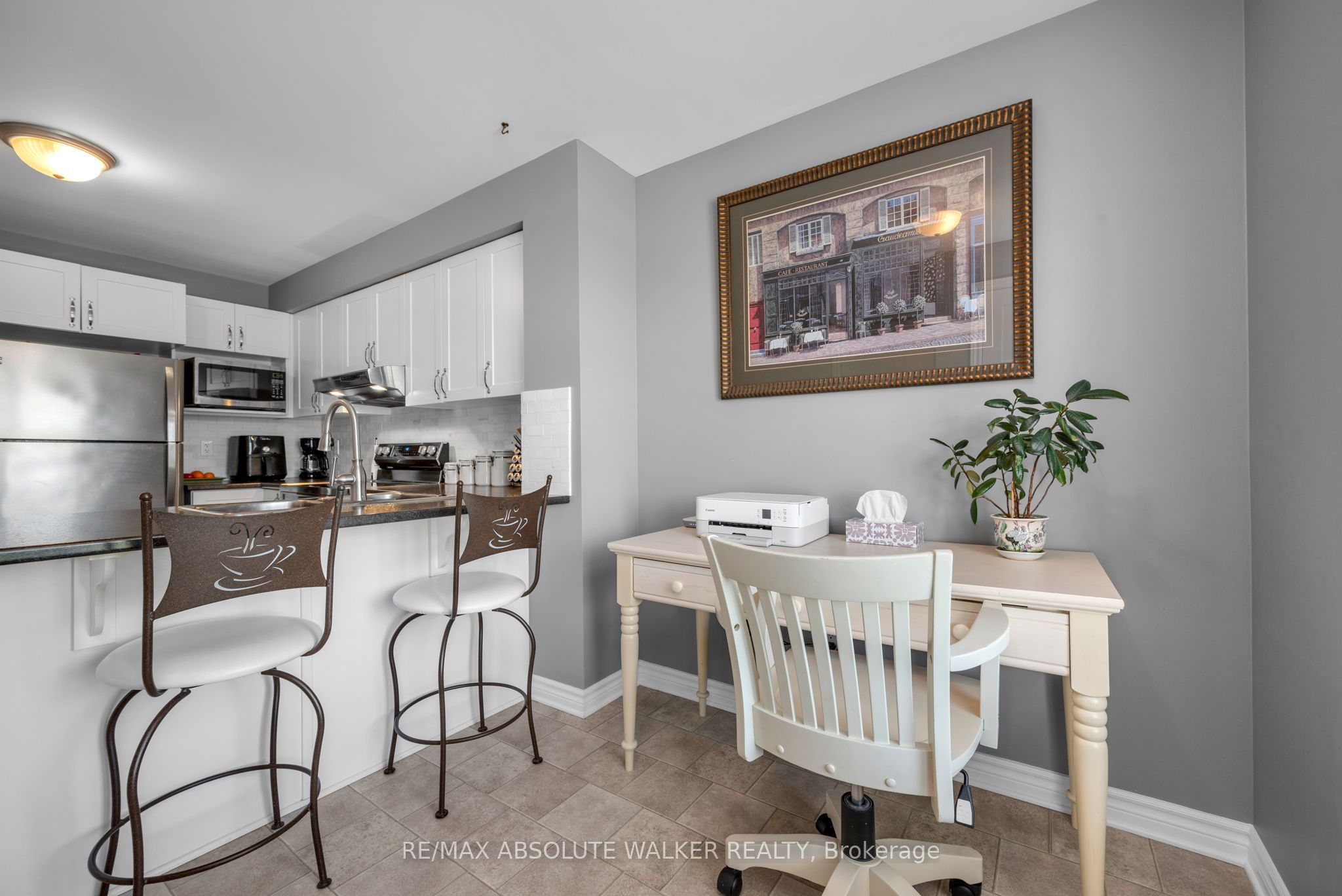 2414 Esprit Drive, Orleans - Cumberland and Area, ON K4A 0R2 photo 5