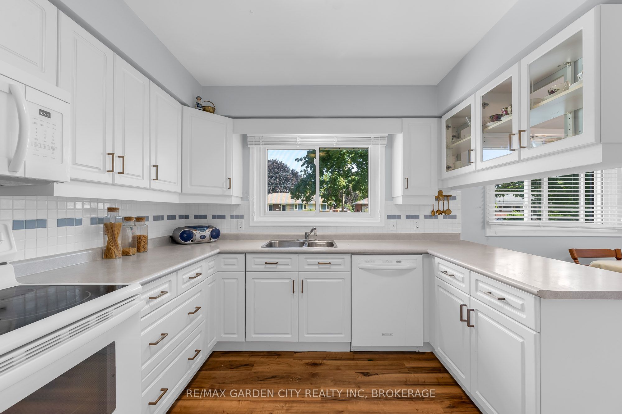 4 Regina Avenue, St. Catharines, ON L2M 3G6 photo 4