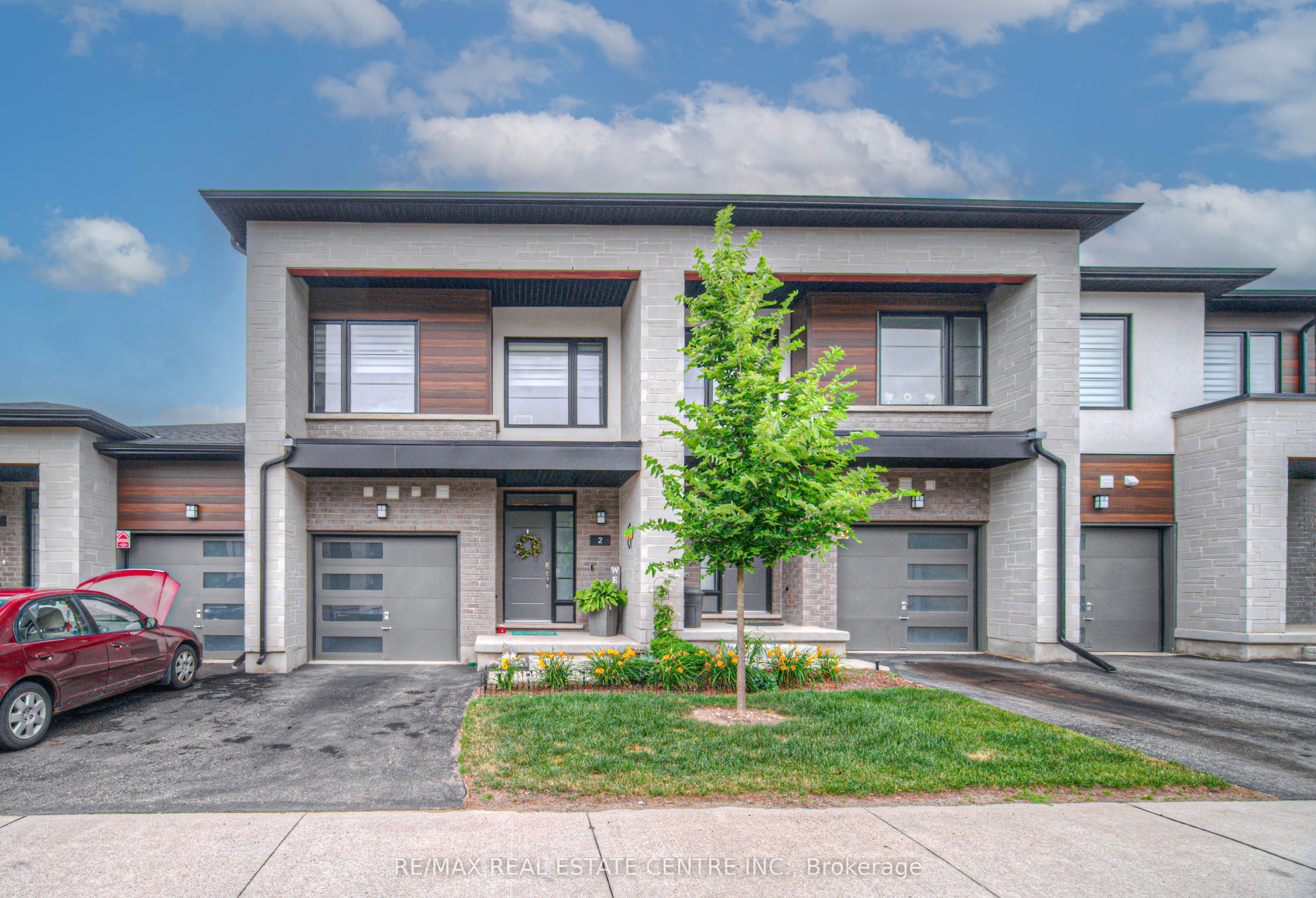 350 River Road 2, Cambridge, ON N3C 0H4