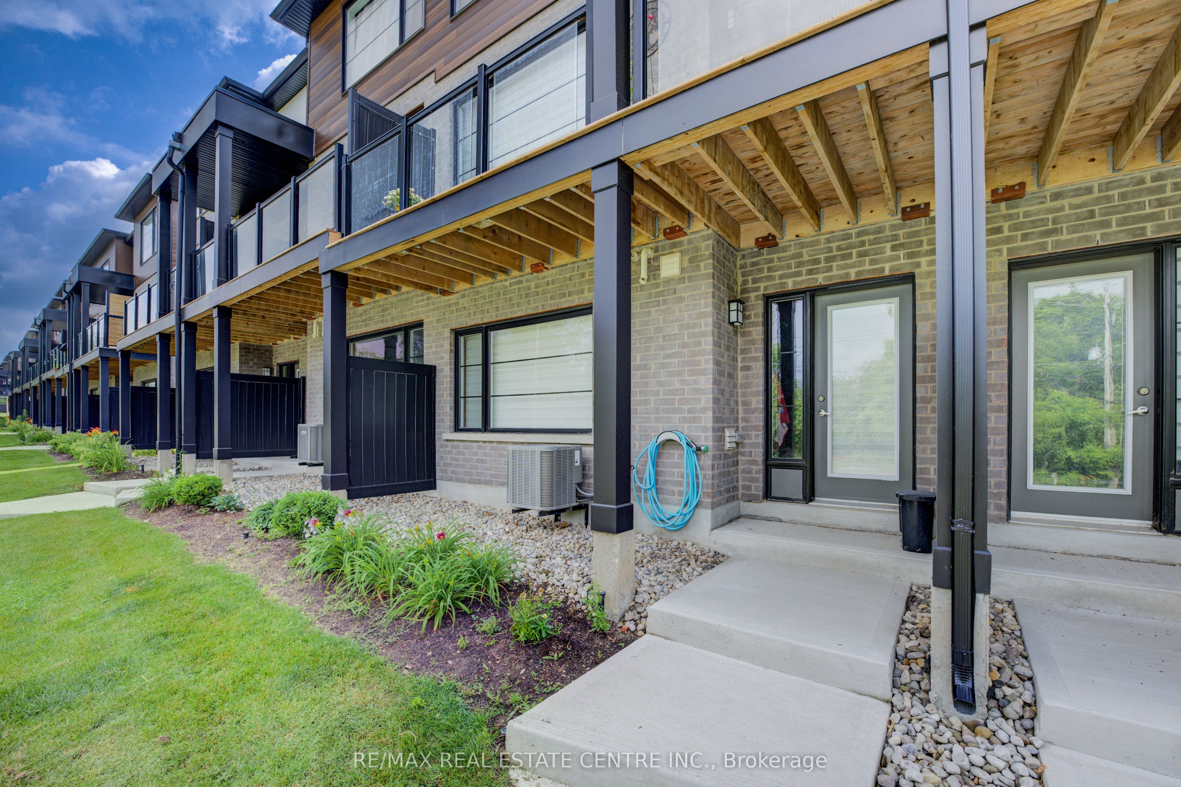 350 River Road 2, Cambridge, ON N3C 0H4 photo 3