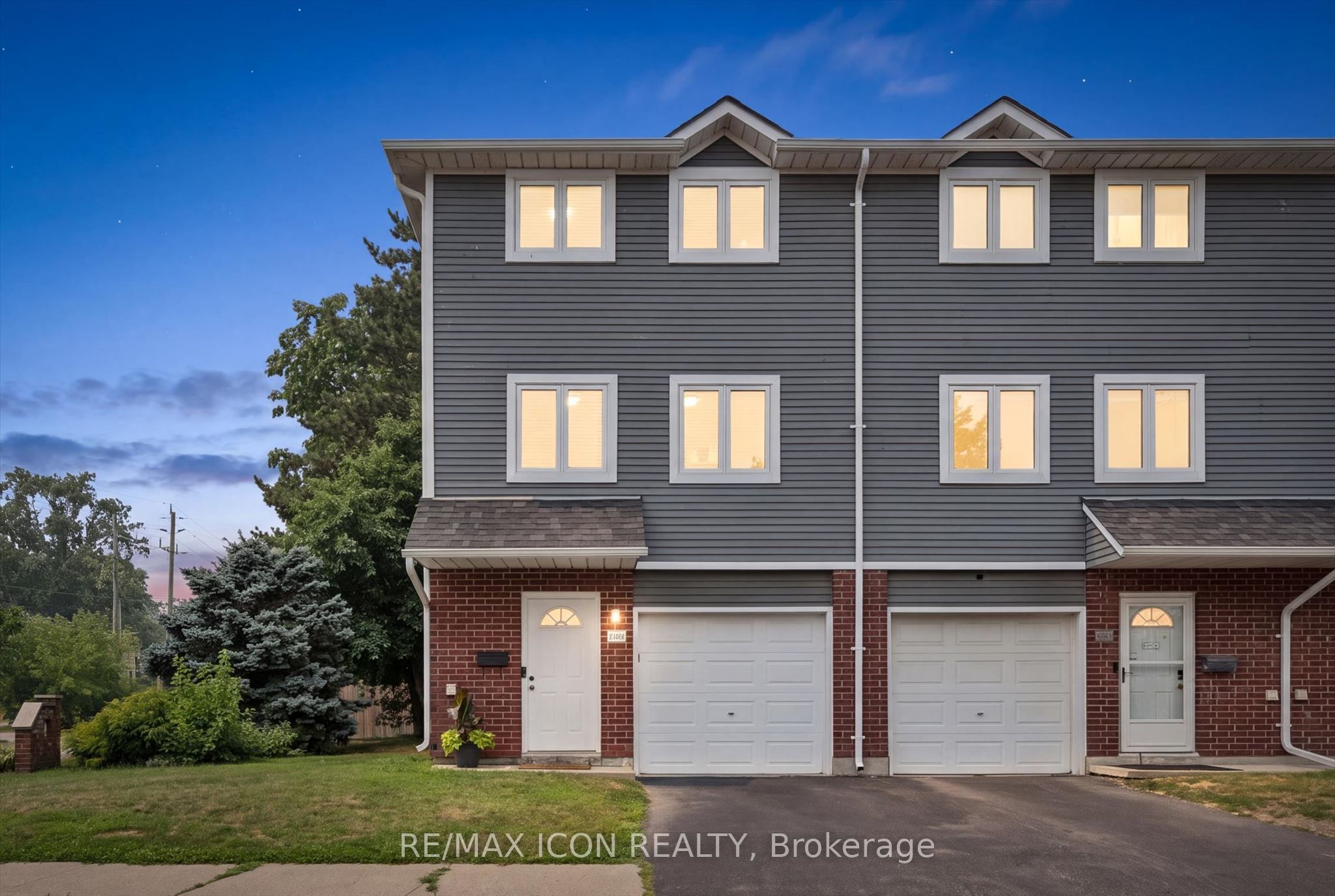 38 Harris Avenue A, Brantford, ON N3R 2E9