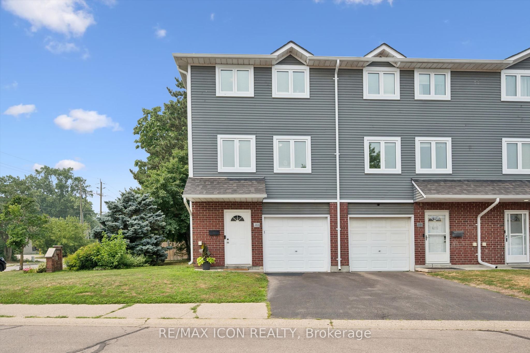 38 Harris Avenue A, Brantford, ON N3R 2E9 photo 3