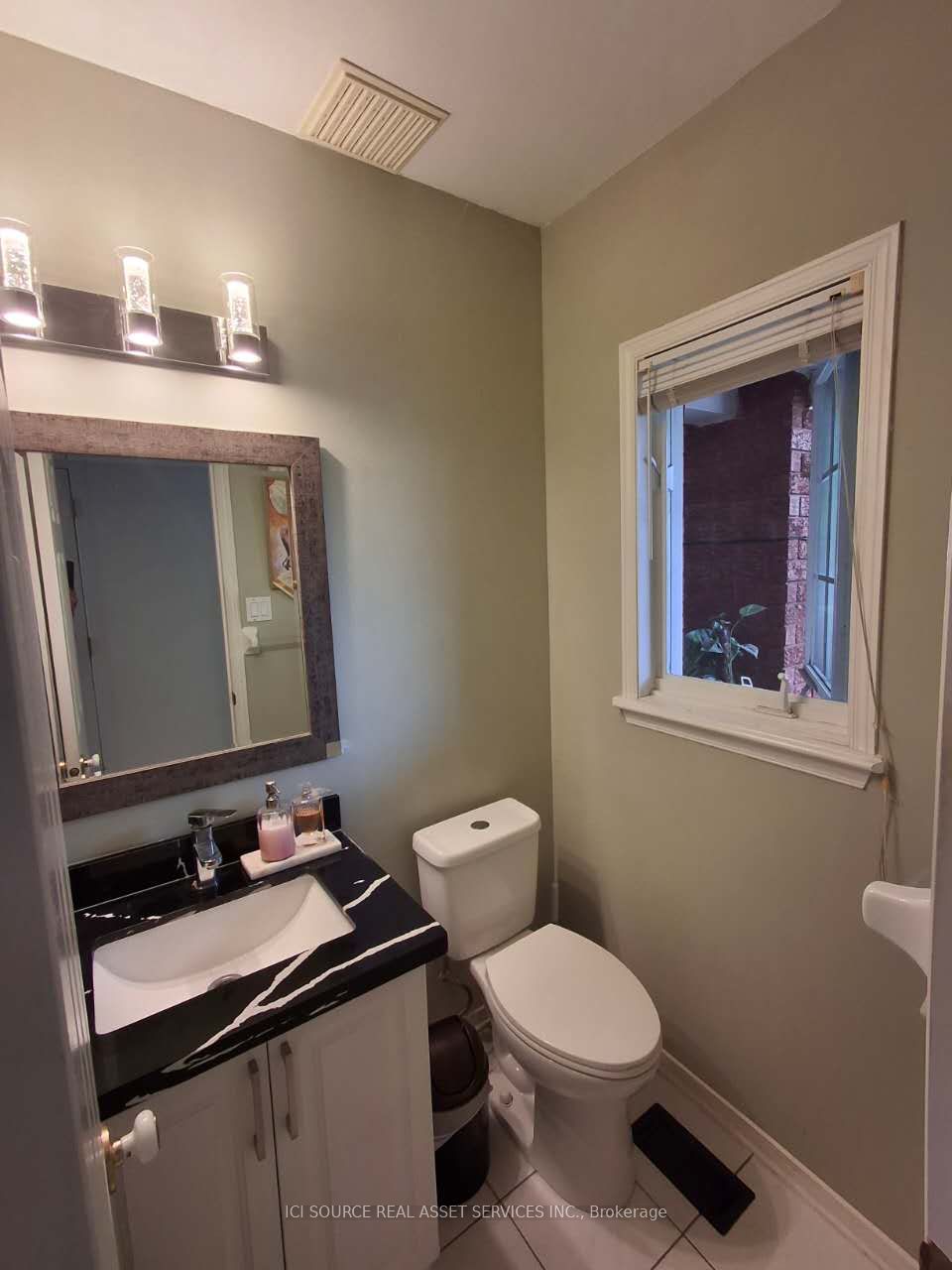 1655 Jobin Crescent, Cyrville - Carson Grove - Pineview, ON K1J 1C4 photo 5